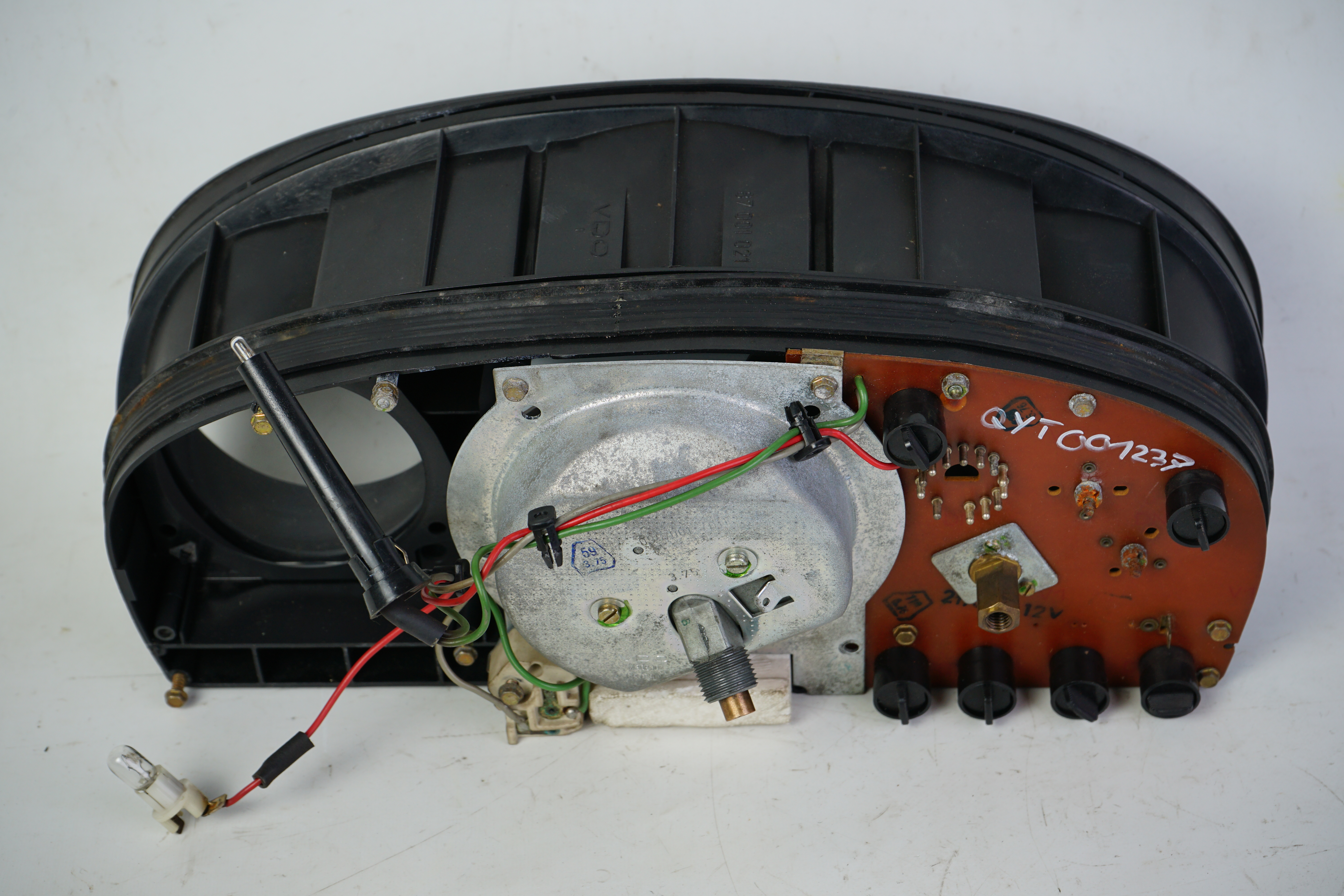 Kombiinstrument Mercedes-Benz C107 R107 W116 S-Klasse 280SE Rollentacho 240km/h Kombiinstrument Gehäuse A1075420056 Kombiinstrument A1165422801