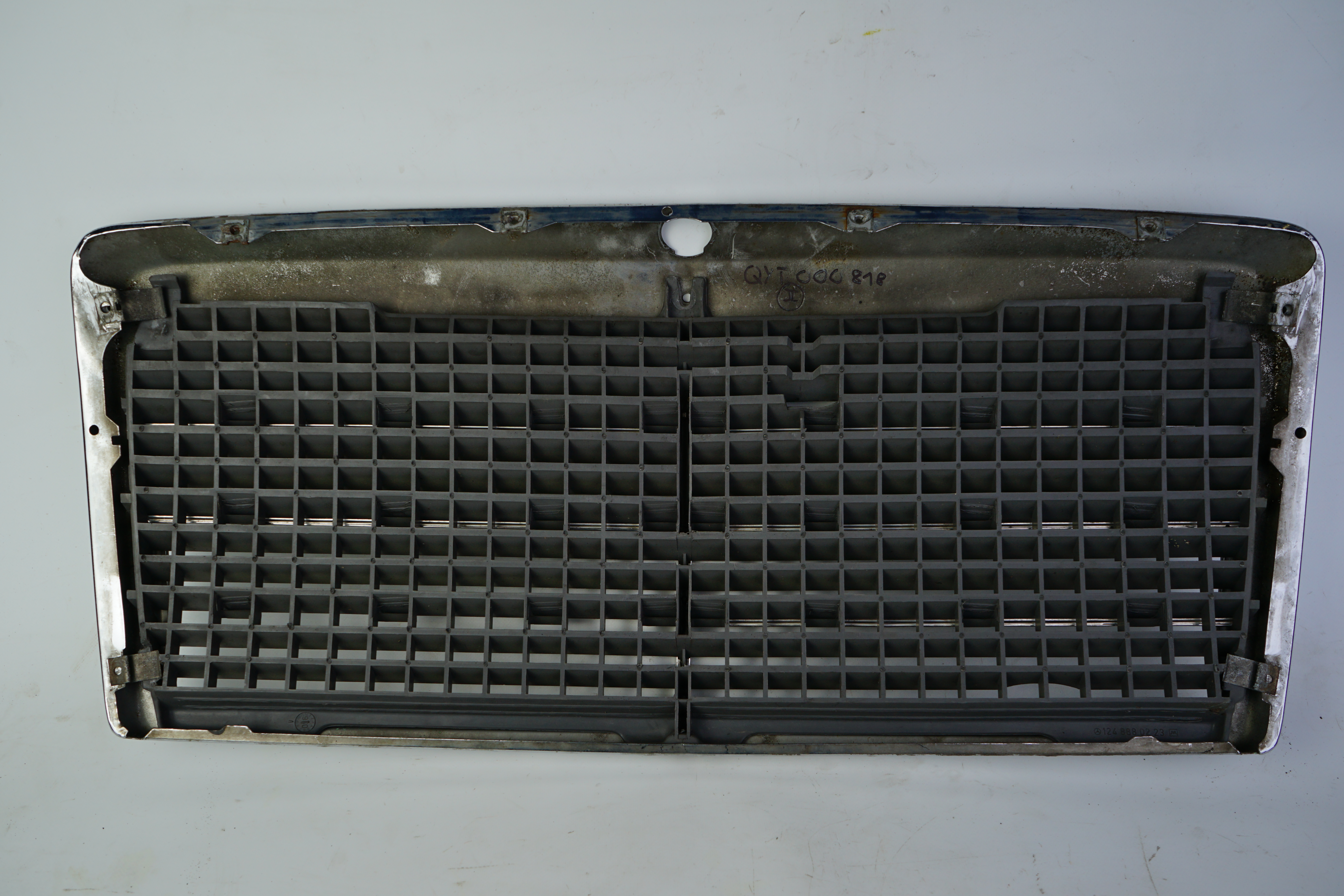 Rahmen Kühlerverkleidung W124 E-Klasse 200-500E Vor MOPF Chromrahmen Frontgrill Kühlergrill A1248800783