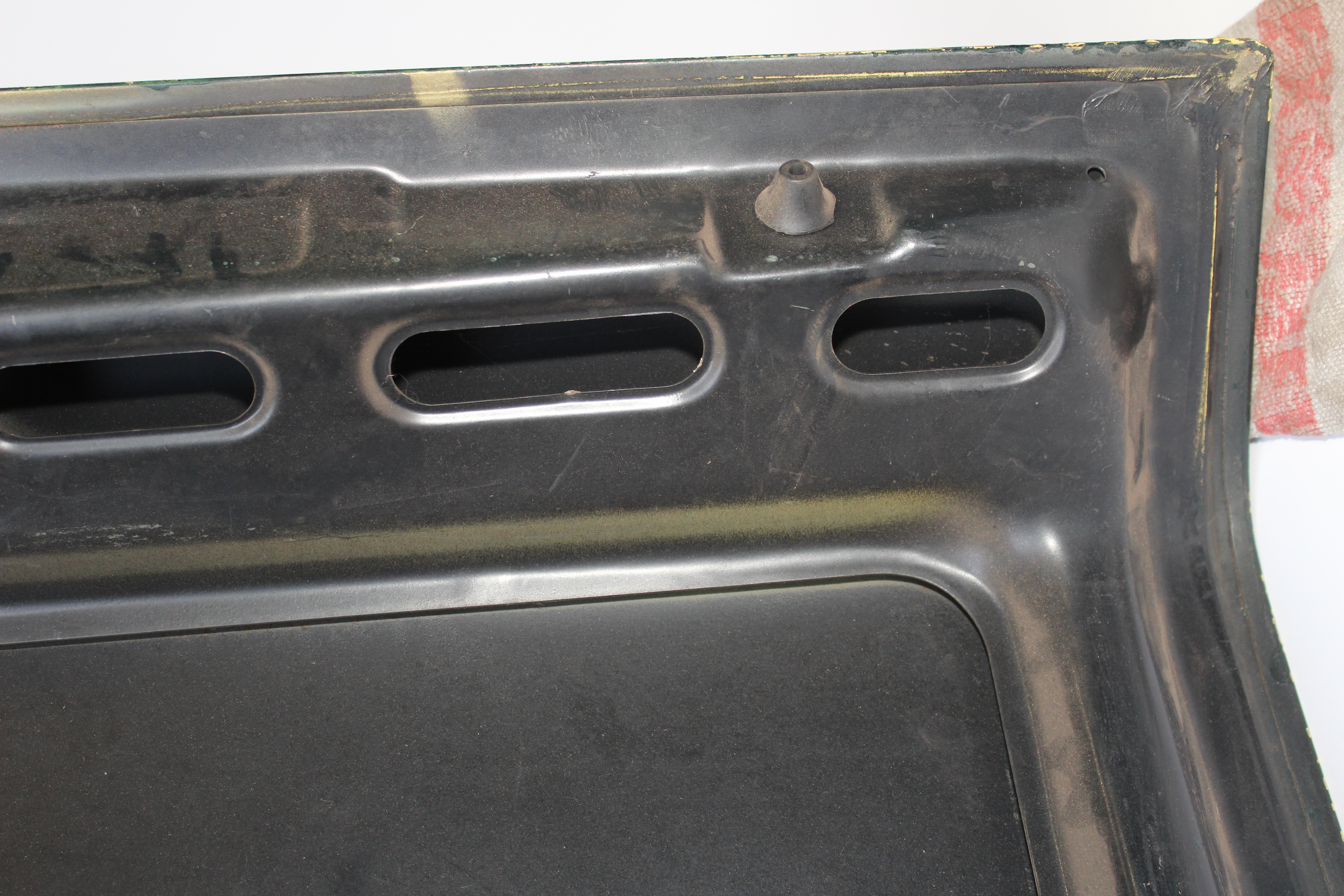 Heckdeckel Mercedes-Benz W114 W115 /8 Strich acht A1157500675 2.Serie gebraucht grünmetallic