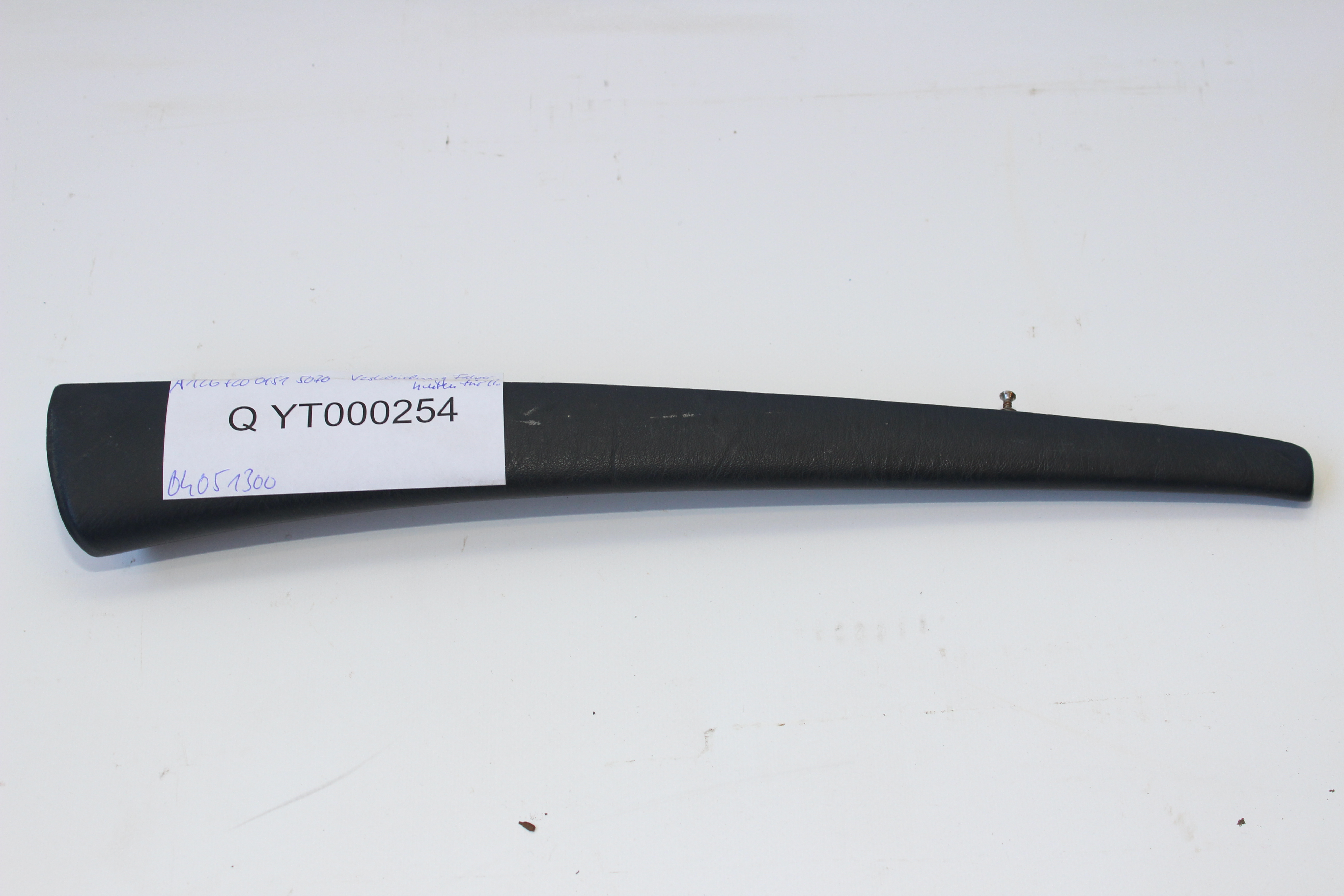 Verkleidung hinten Tür vorn links W126 SE SEL Steg Verkleidung Fahrertür hinten links an B-Säule A1267200151 5070 