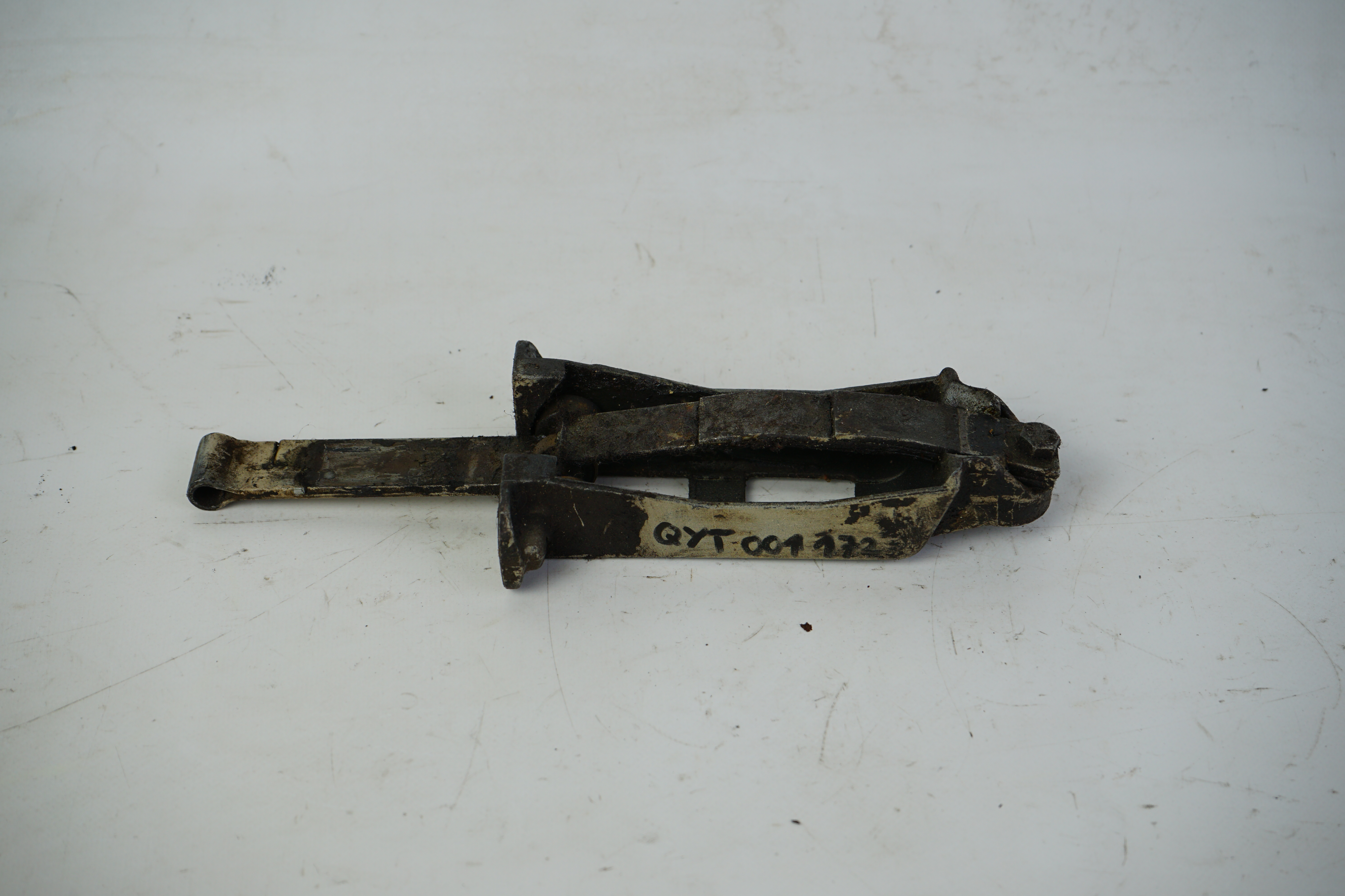Türhalter Mercedes-Benz W108 W109 W114 W115 Limousine Türfangband Türbremse A1087330027 A1087300016 
