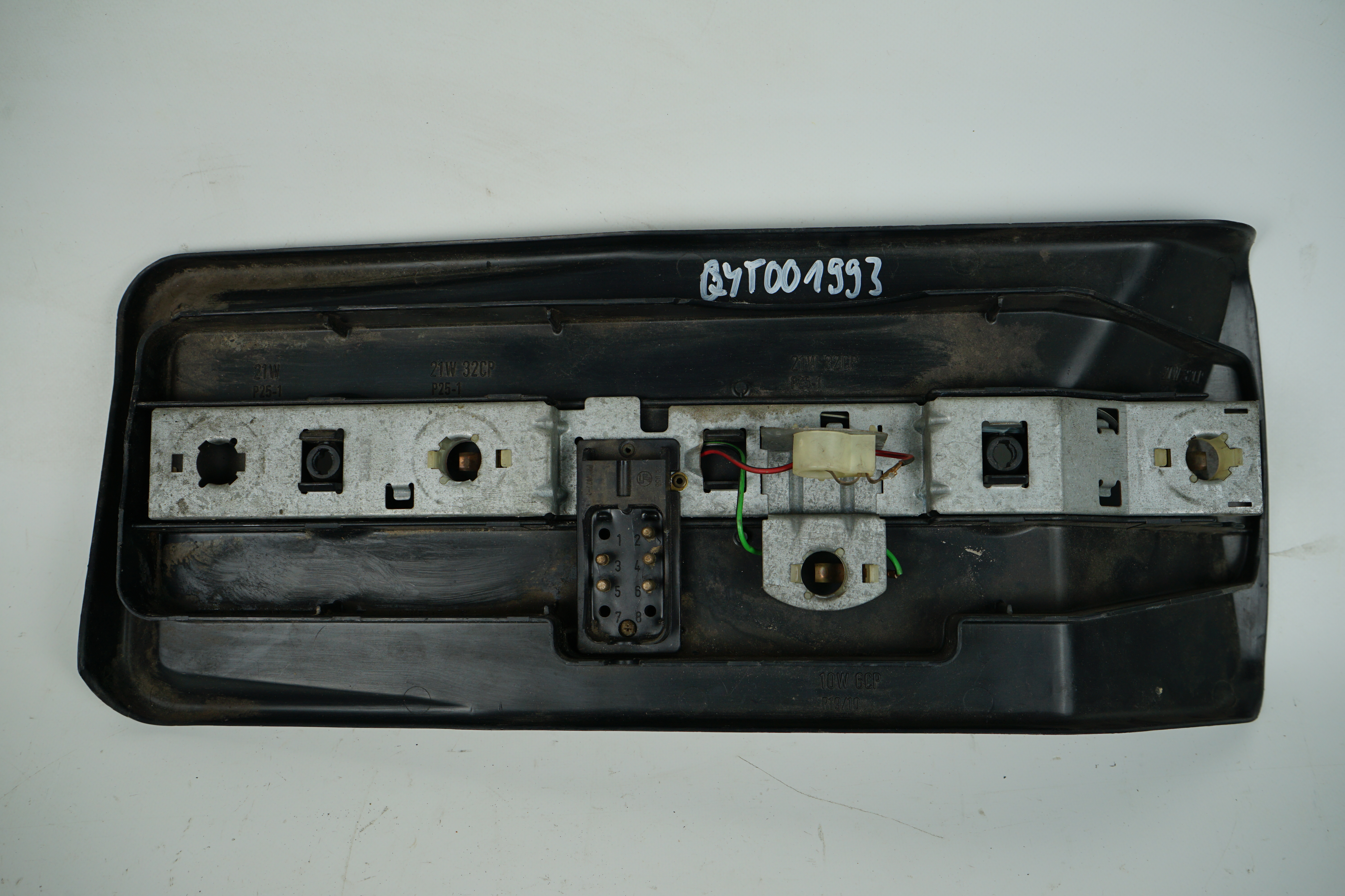 Lampenträger Heckleuchte rechts Mercedes-Benz C126 SEC Coupé W126 S SE SEL Limousine Rückleuchte OHNE Nebelschlussleuchte 1. Serie 09/1979 - 08/1985 Beifahrerseite *A1268200864 A1268201064