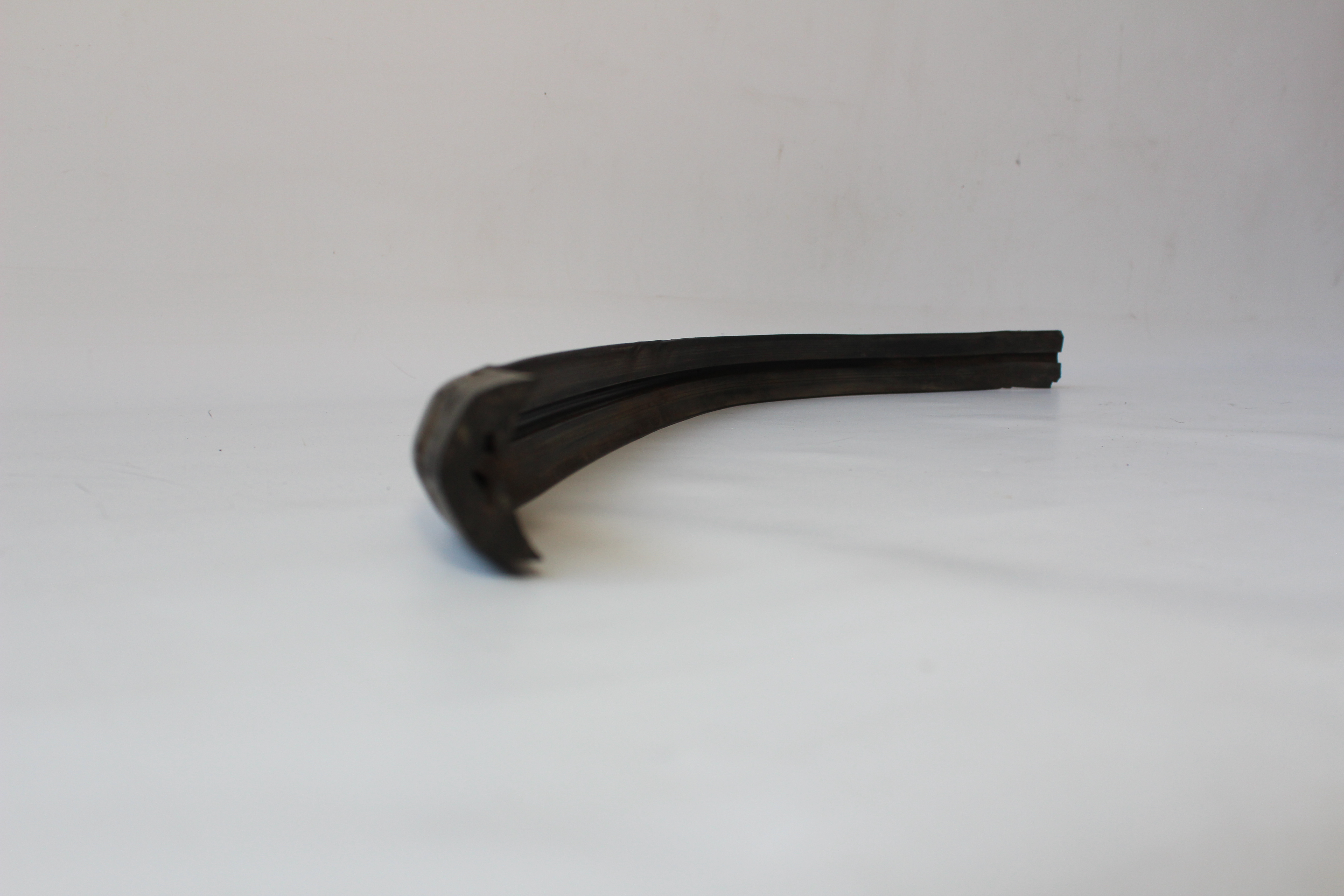 Schutzschiene S123 W123 Schutzschiene Stoßfänger A1238850221