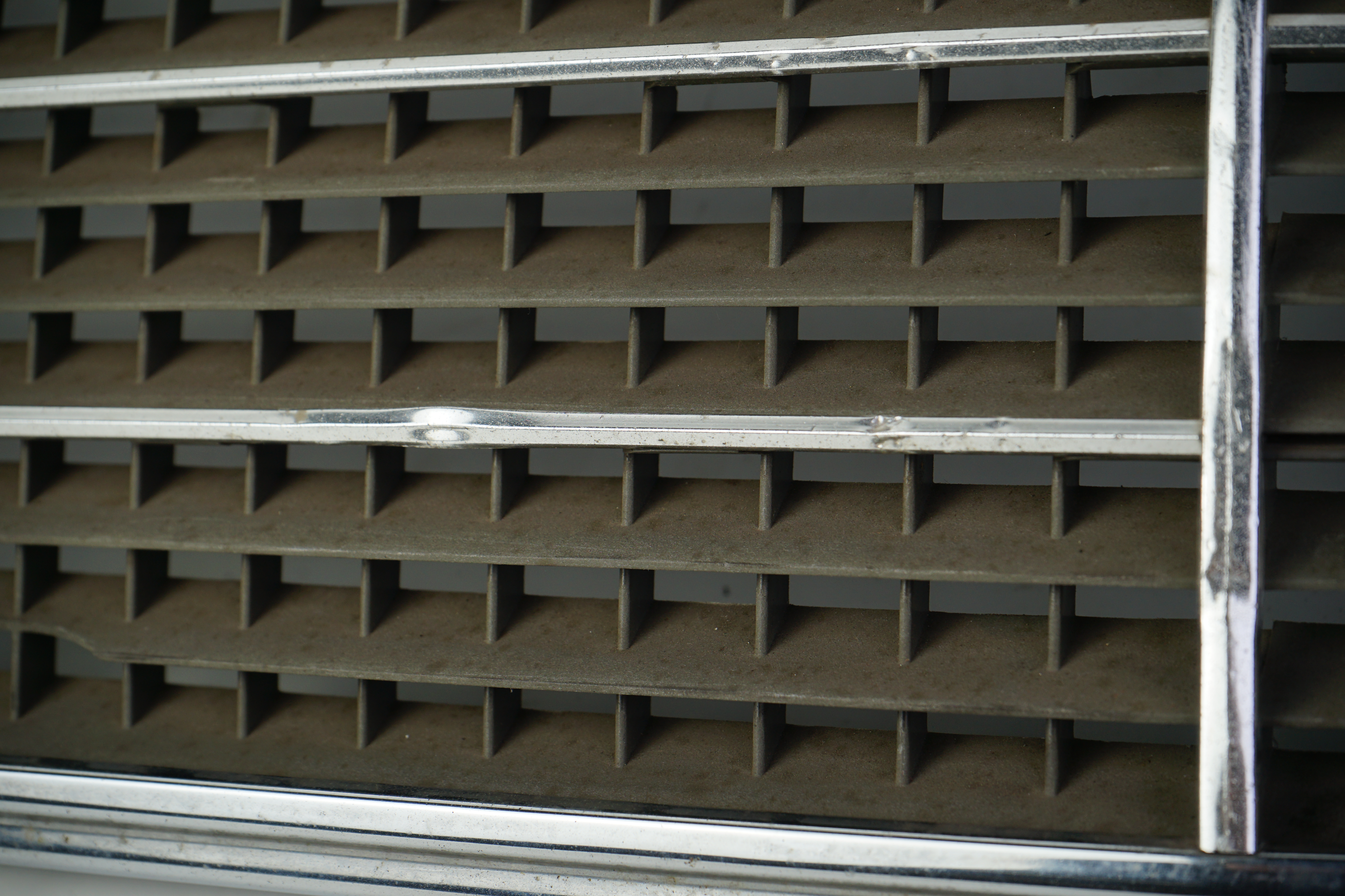 Rahmen Kühlerverkleidung W124 E-Klasse 200-500E Vor MOPF Chromrahmen Frontgrill Kühlergrill A1248800783