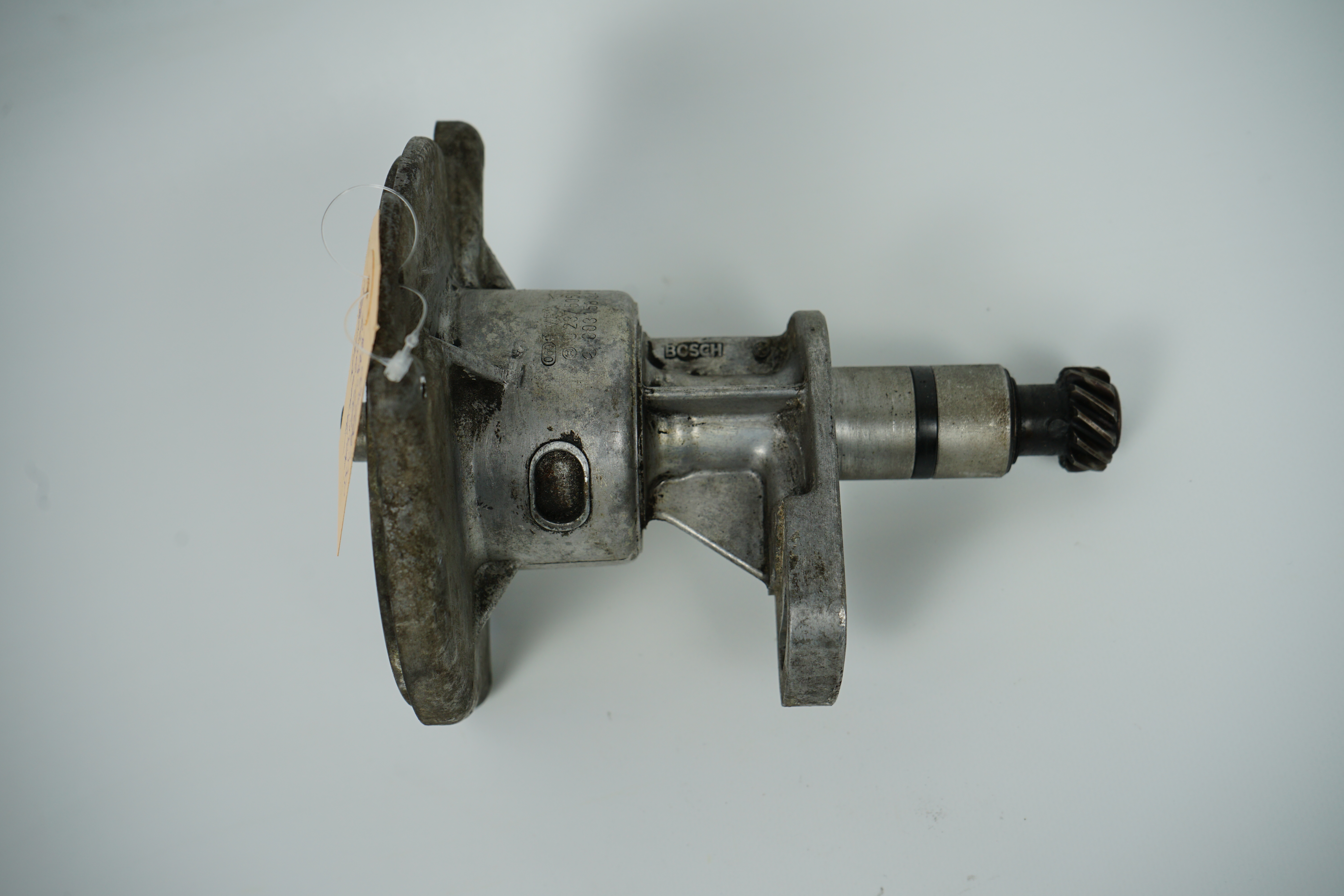 Zündverteiler Bosch TVF8 Mercedes-Benz für Motor M116 M117 in W126 R107 V8 420 - 560 SE SEL SEC & SL A0031583401 Bosch 0237505003