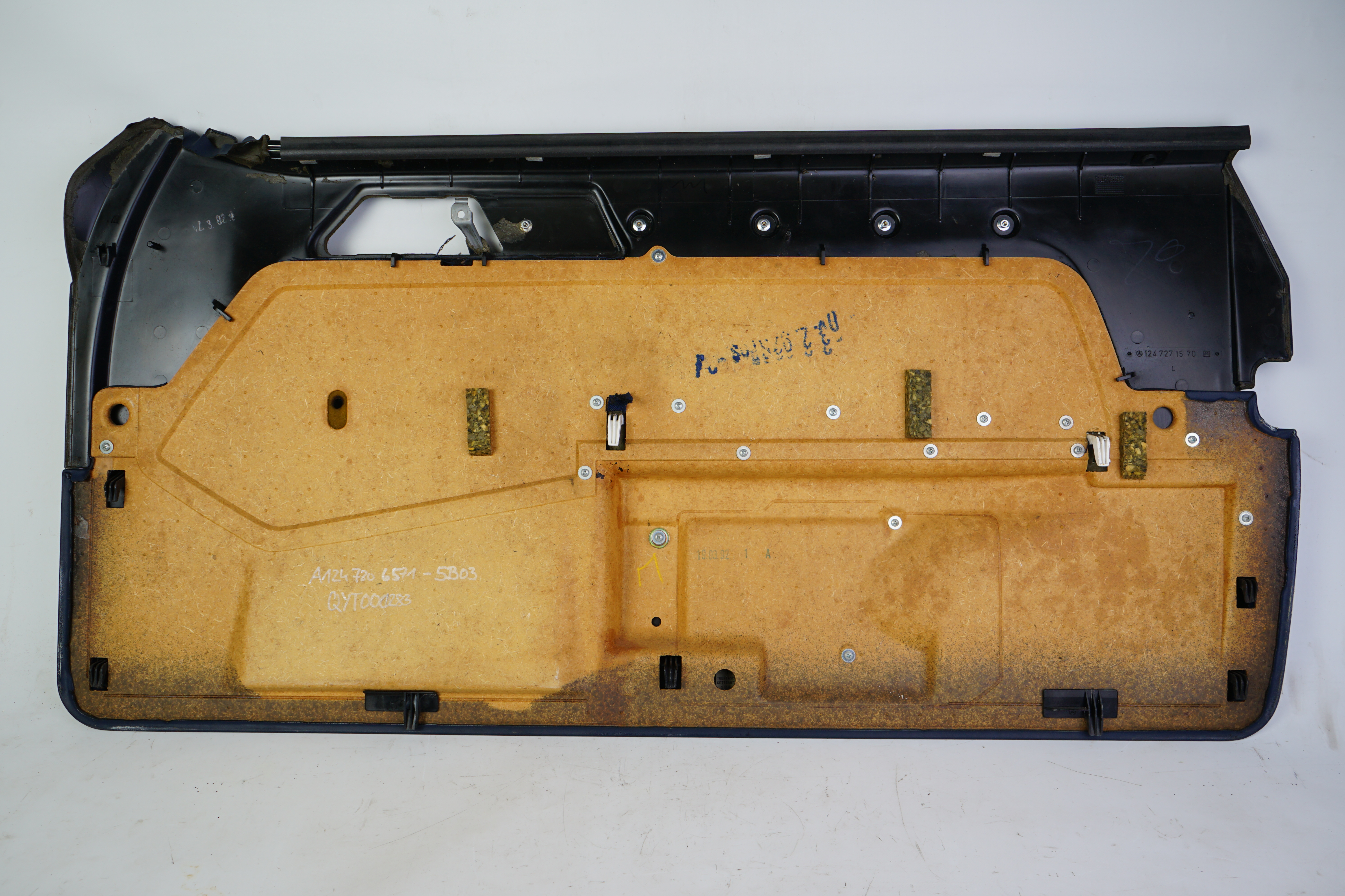 Türverkleidung vorn links Stoff blau Mercedes-Benz C124 230CE-300CE 24V E-Klasse Coupé für Fzg.e mit mech. Fensterheber Fahrertür A1247202674 5086/ A1247206671 5B03/ A1247203472 5A92