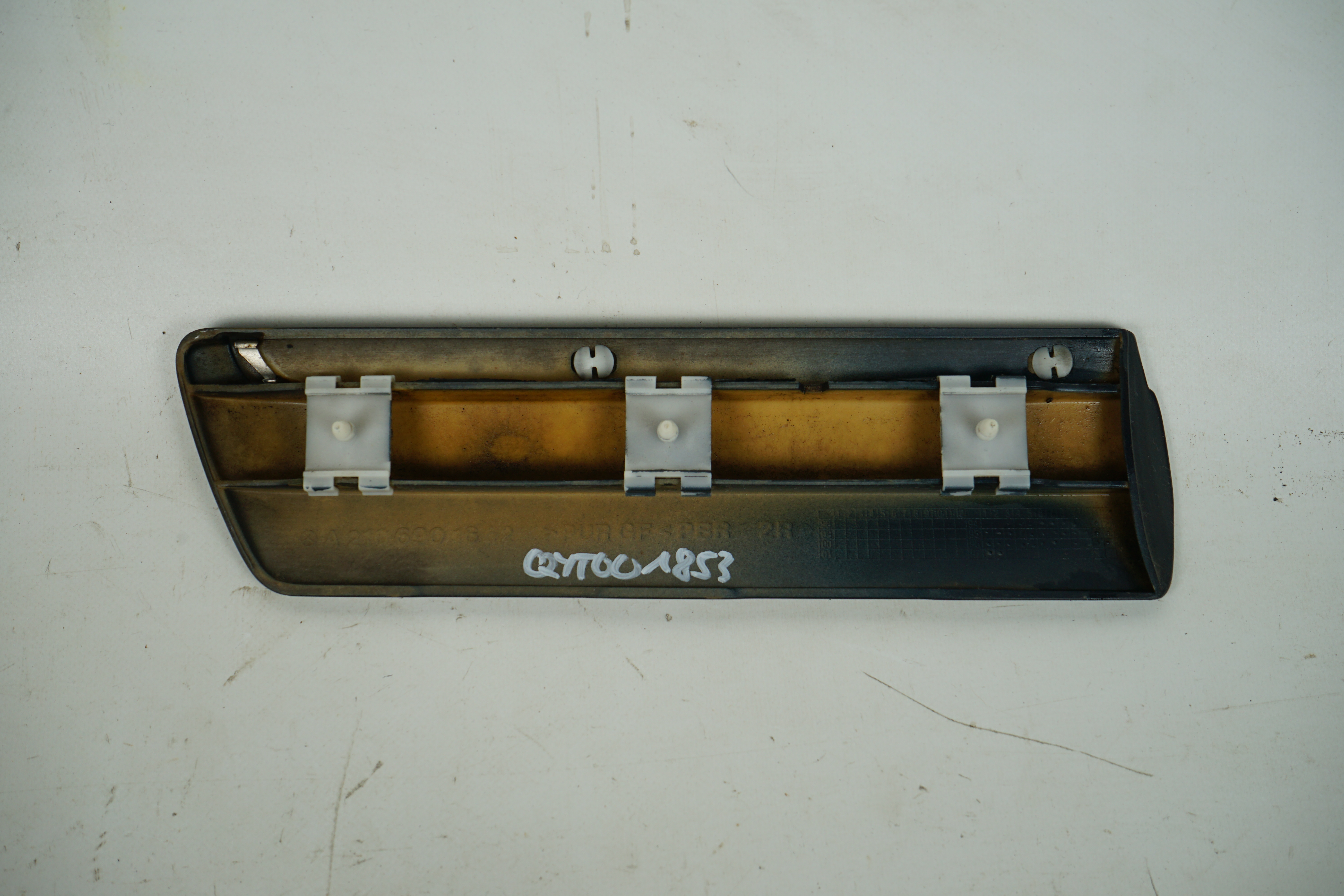 Leiste Kotflügel vorn rechts AVANTGARDE smaragdschwarz Mercedes-Benz S210 T-Modell W210 Limousine 1.Serie Schutzleiste Beifahrerseite A2106901662 9189