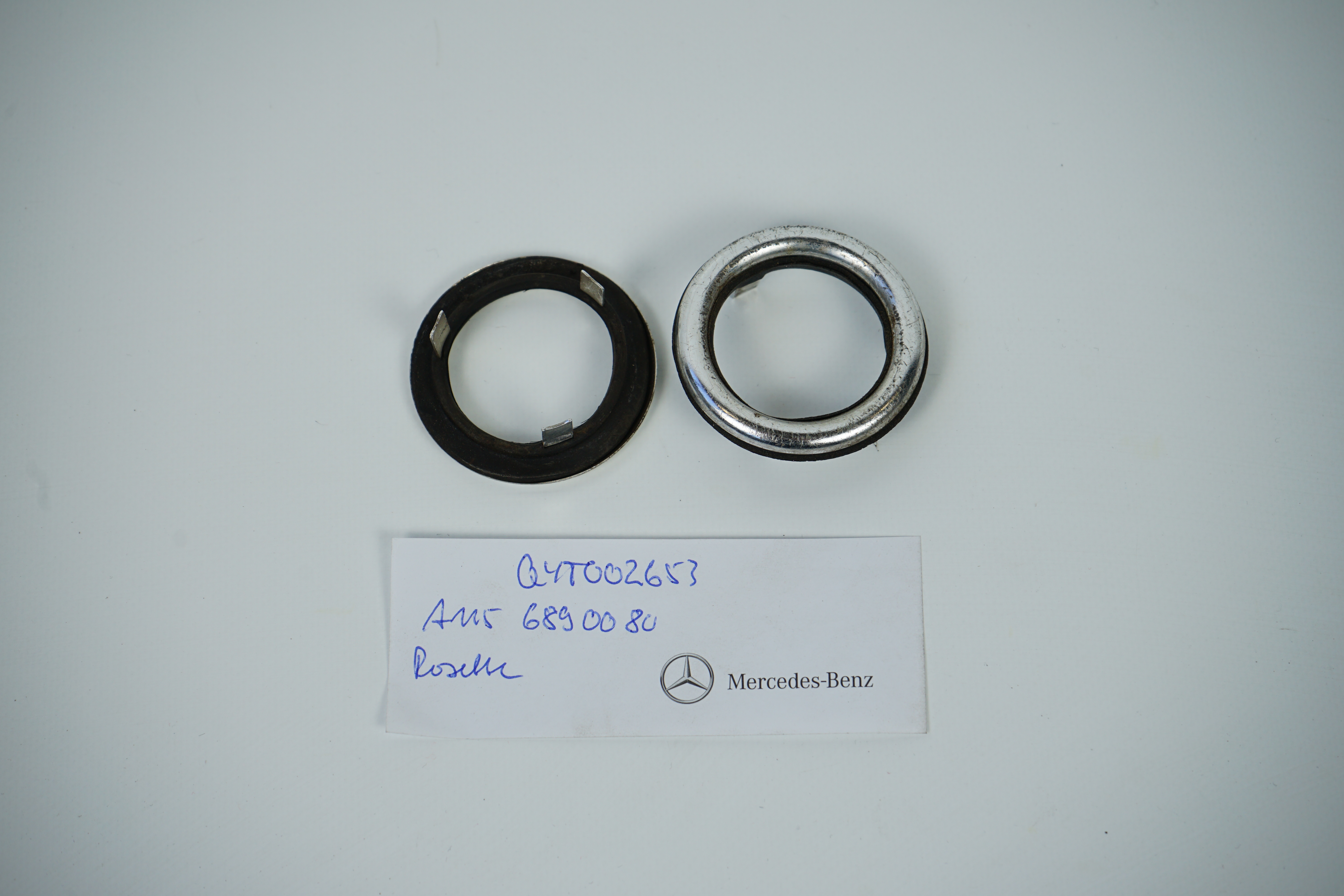  Rosette für diverse Mercedes-Benz Fahrzeuge Rosette Lenkungsschlossdurchbruch A1156890080