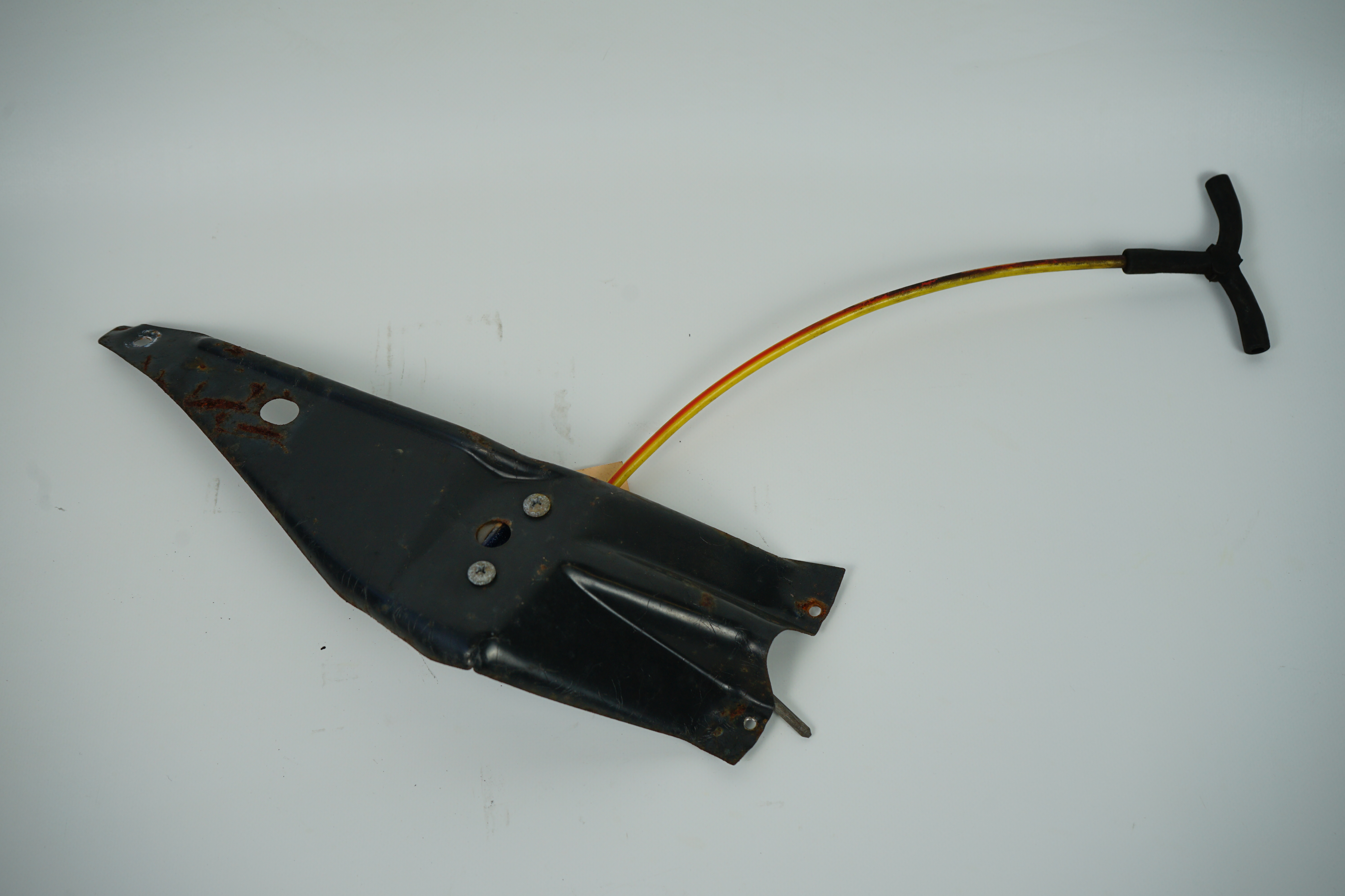  Element mit Halter Mercedes-Benz C107 R107 W116 Stellelement Klappe Einfüllstutzen mit Halter A1078001275 A1078050614