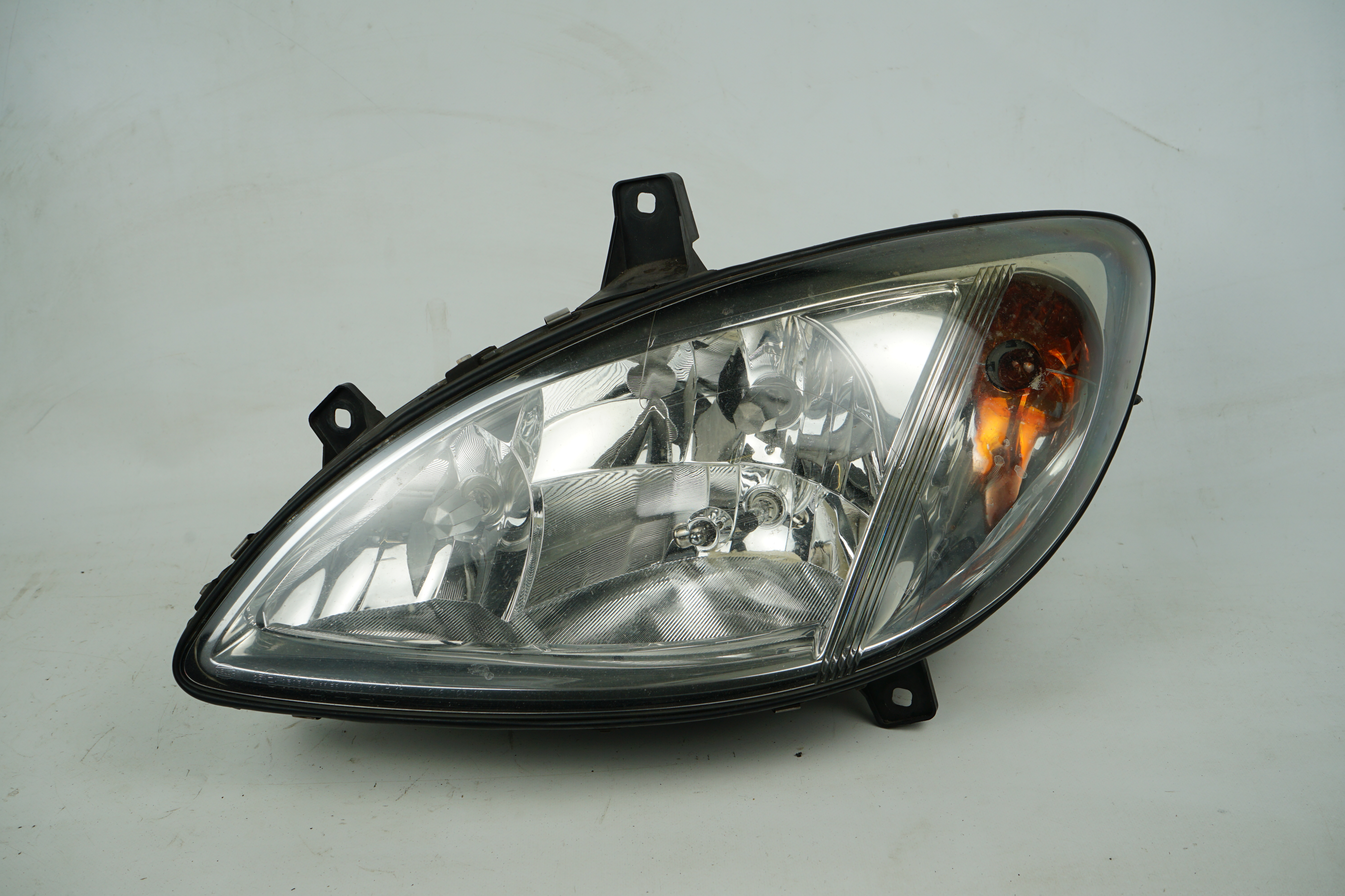 Scheinwerfer links Mercedes-Benz Vito Viano W639 Leuchteinheit Fahrerseite A6398200161 Hella 1EG 246 041-011 