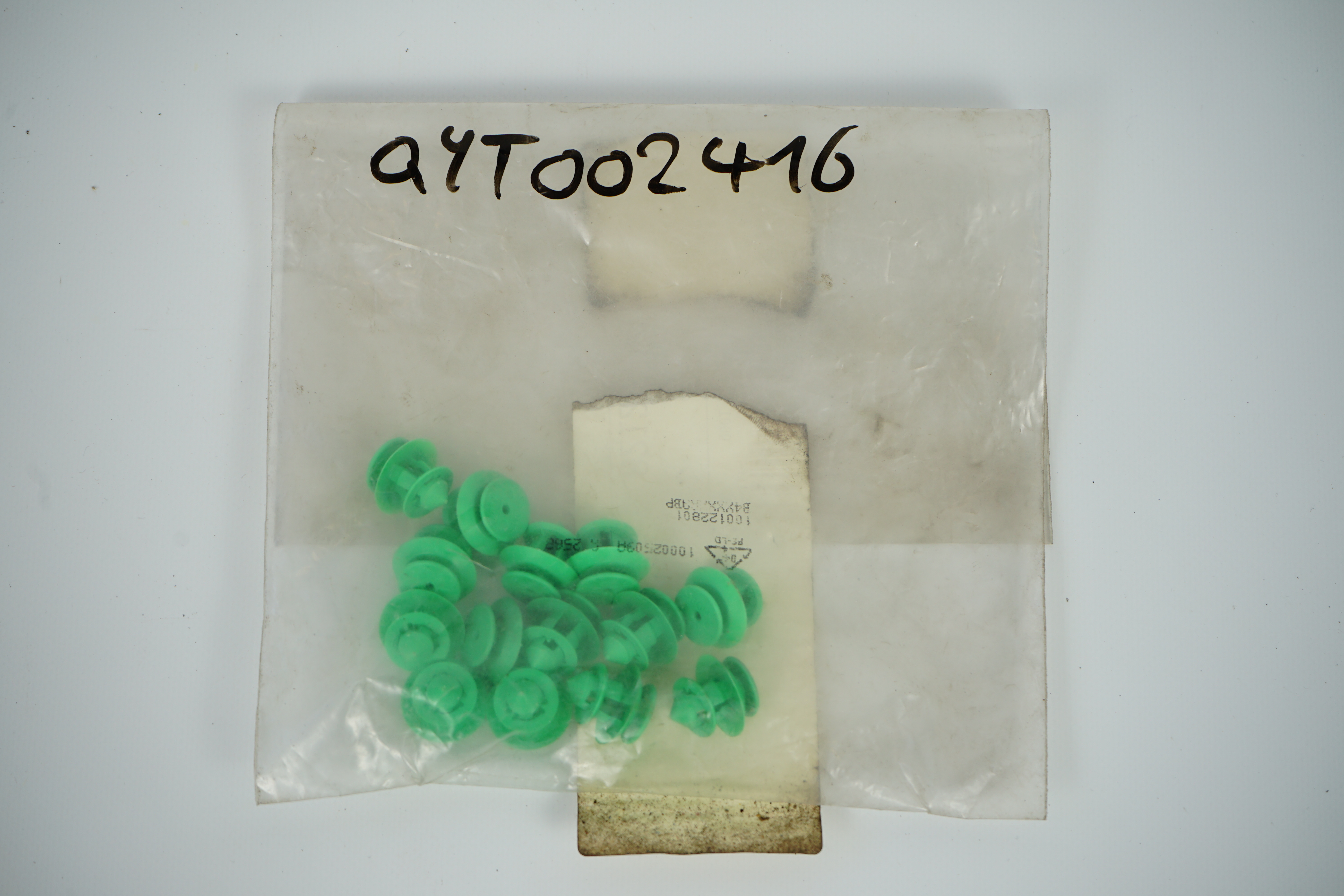Clip grün Mercedes-Benz W447 W448 W636 W639 W900 W906 Kunststoffdübel Befestigungsclip Verkleidung A0009912771