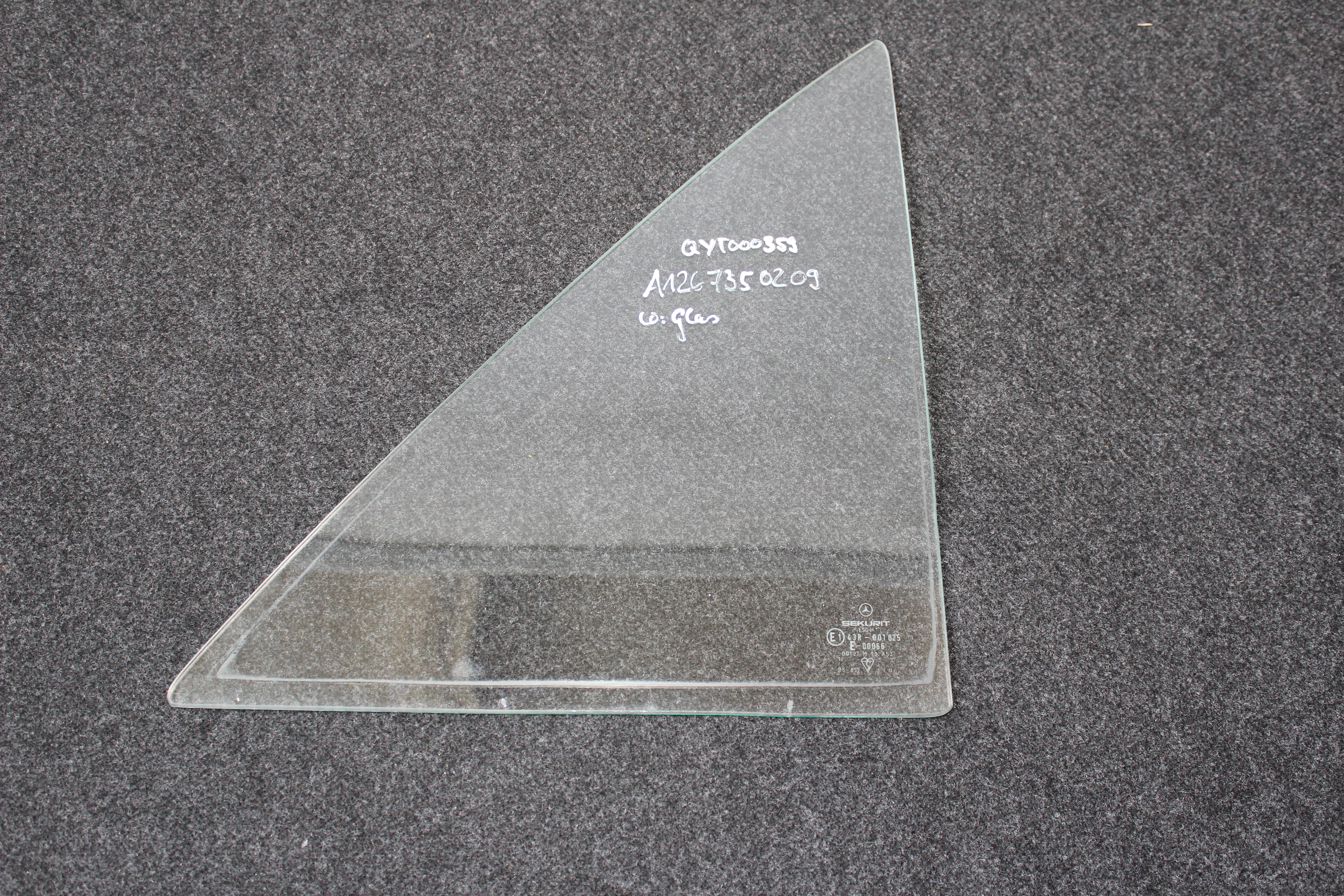 Glasscheibe W126 S/SE Dreieckscheibe Fondtür rechts A1267350209