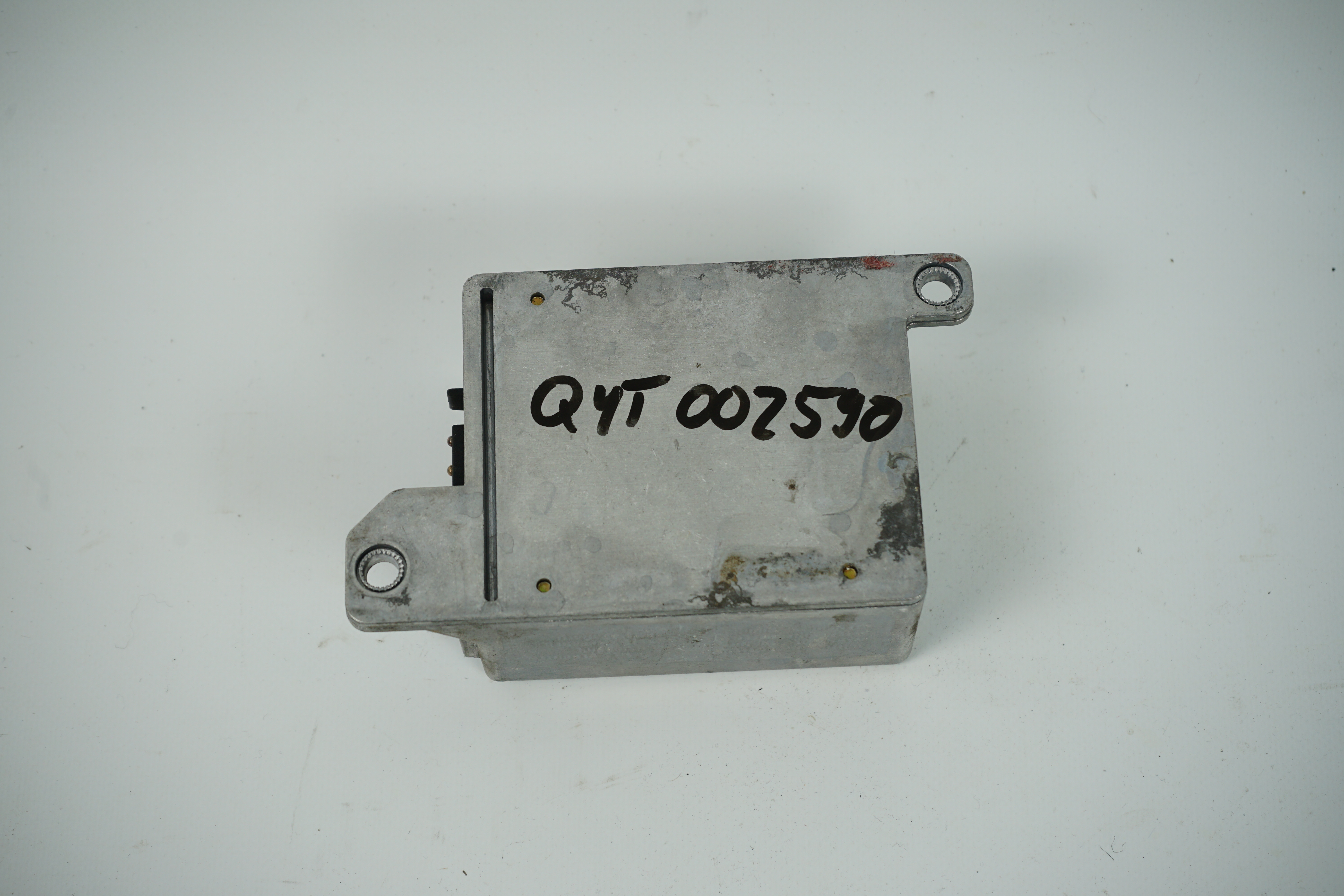 Beschleunigungssensor Mercedes-Benz R107 W123 W124 W126 R129 W201 Steuergerät Airbag SRS Querbeschleunigungssensor A0048201710 A0048201710 Bosch 0285001030