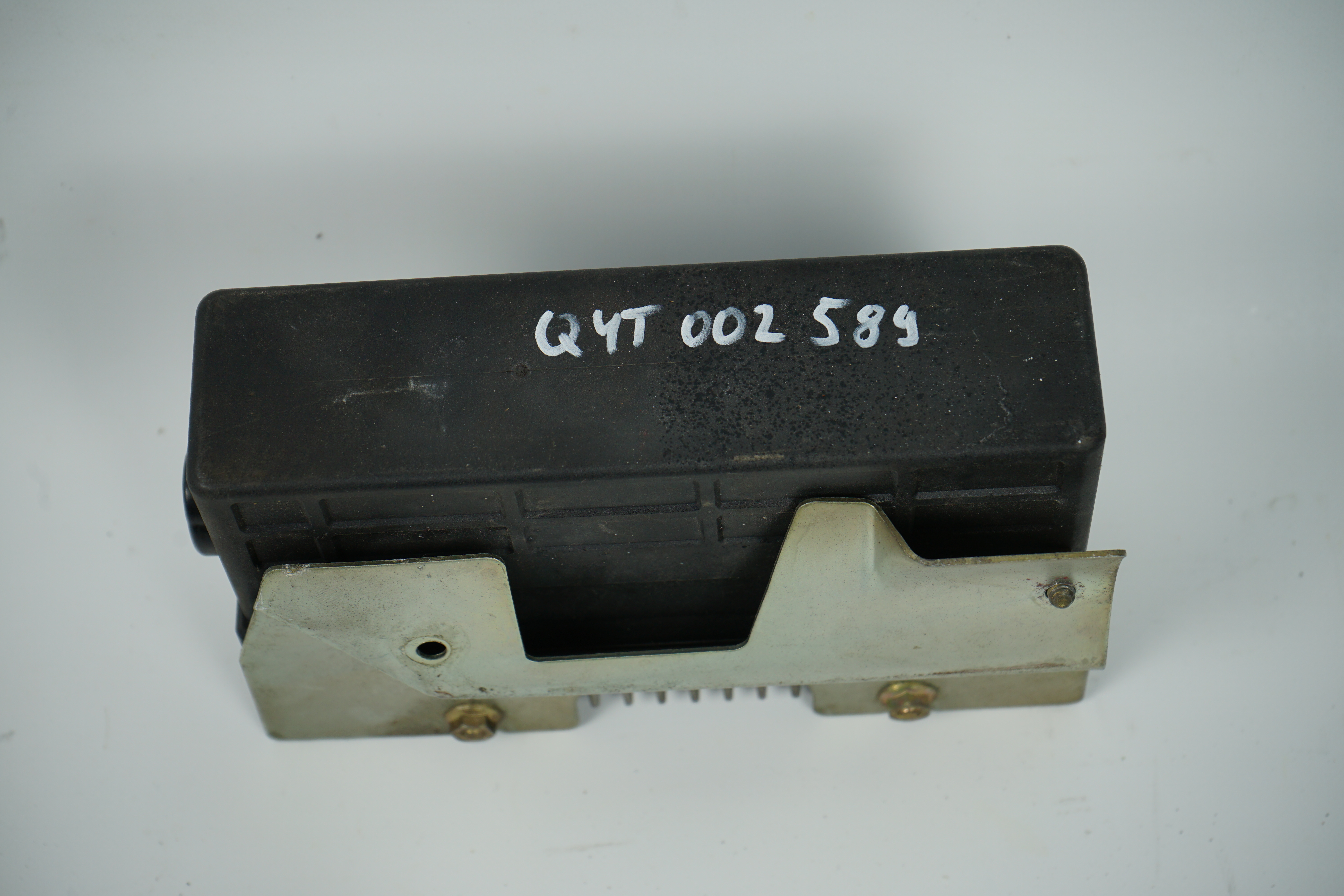 Steuergerät ASR Mercedes-Benz W124 E-Klasse W126 S-Klasse ECU control unit A0085450632 A0135458632 Bosch 0265106015
