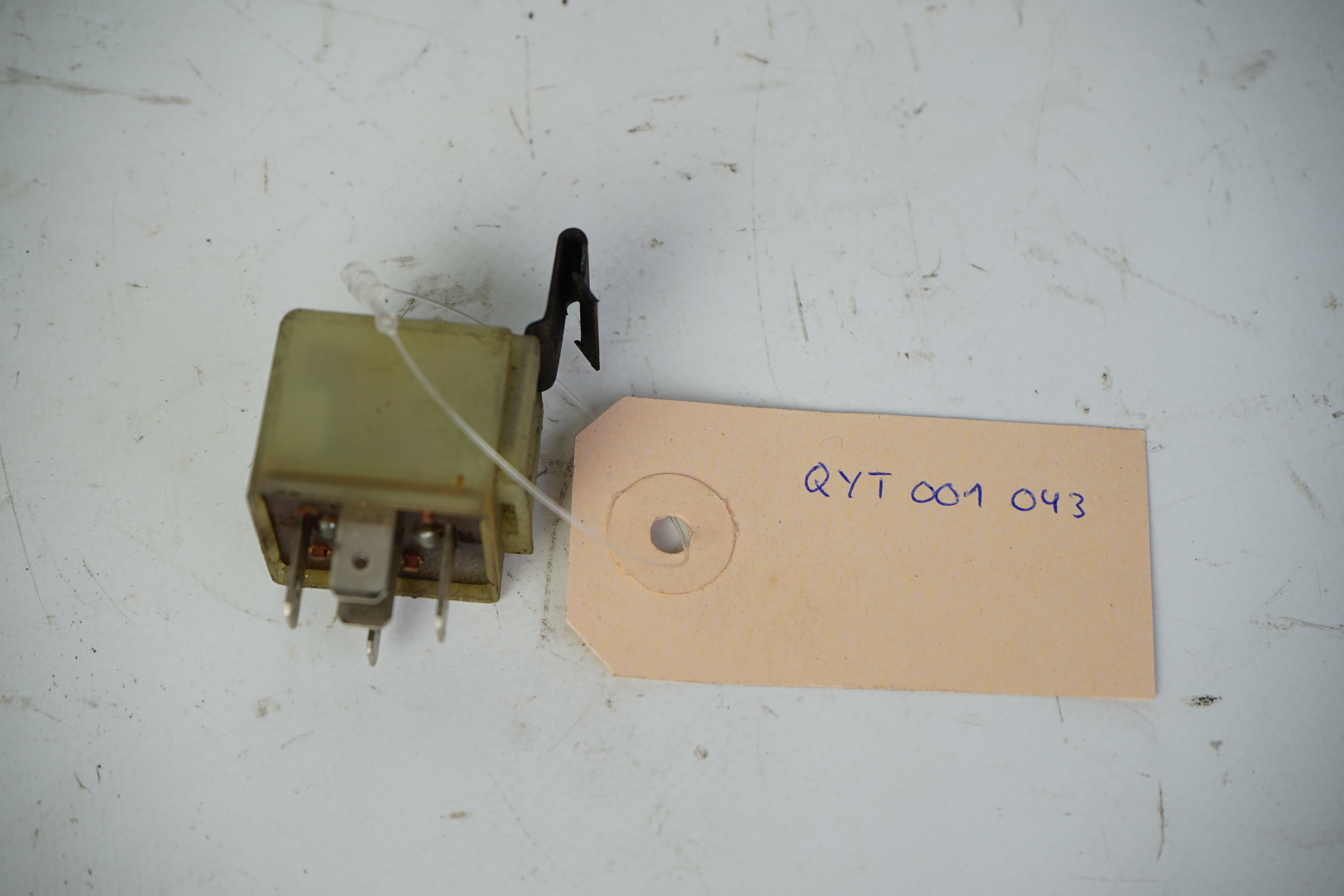 Relais Opel Commodore C Rekord E Monza Senator A 90047027 1238640