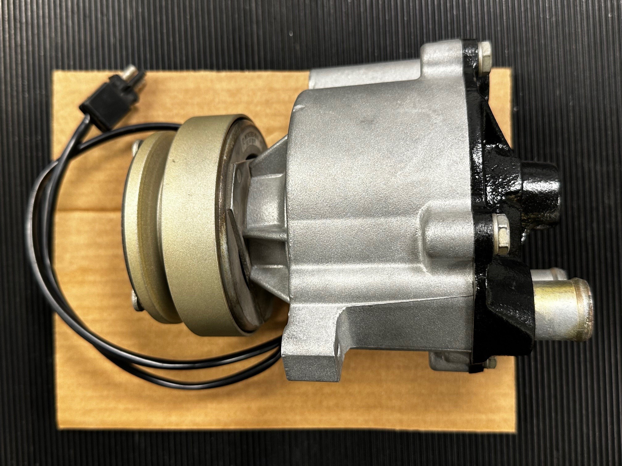Pumpe Denso 084100-0920 Mercedes-Benz M110 M116 M117 Abgasluftpumpe Sekundärluftpumpe Zusatzlufteinblasung Abgasluftpumpe A0001401985 A0001400885 A1161400885 A1161401285 A1041400585 A1161401286 DENSO 084100-0920/ 084100-1060 refurbished!