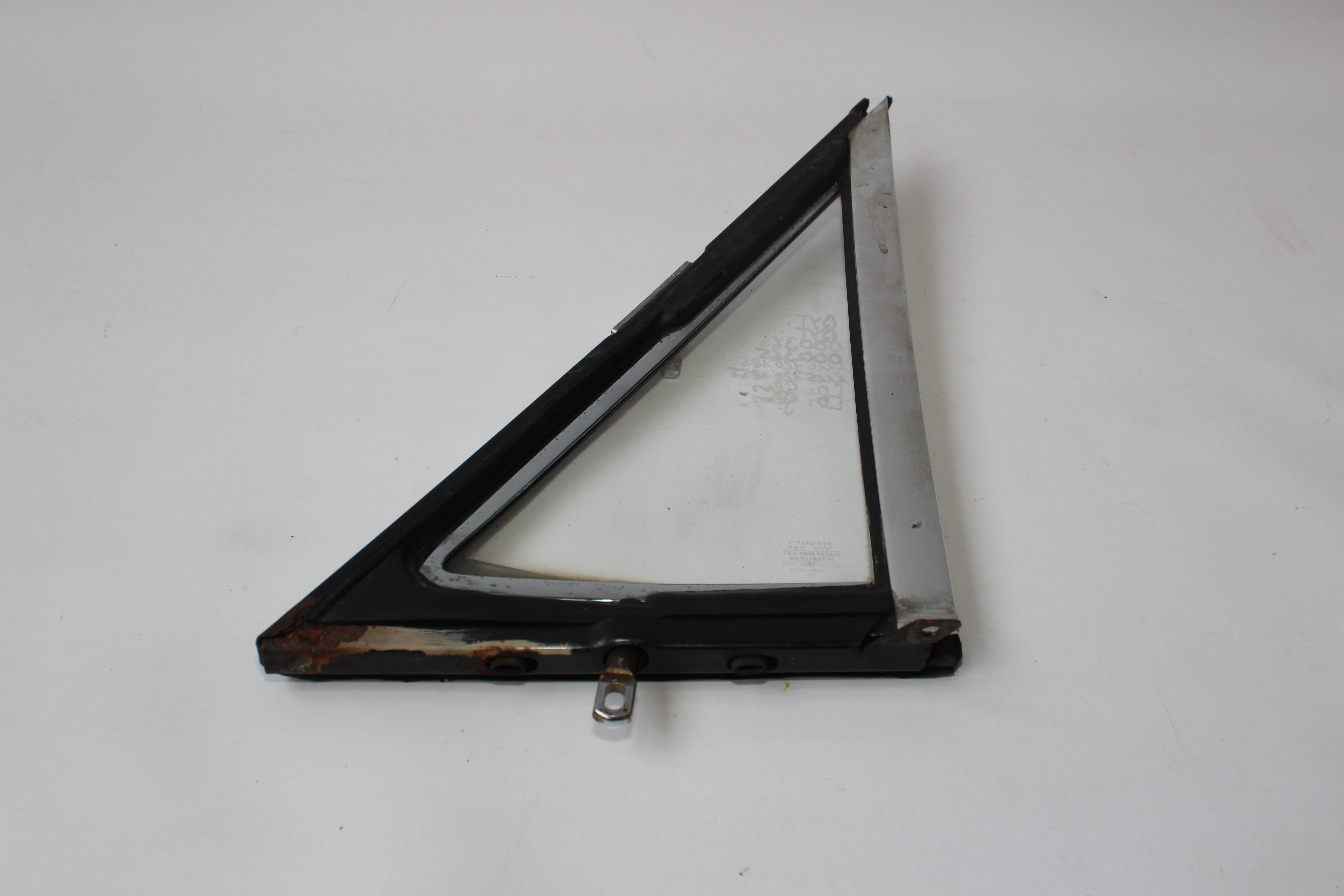 Drehfenster vorn rechts Glasscheibe klar W114 W115 Strich acht /8 1.Serie Klarglas Ausstellfenster vorn rechts A1157201855