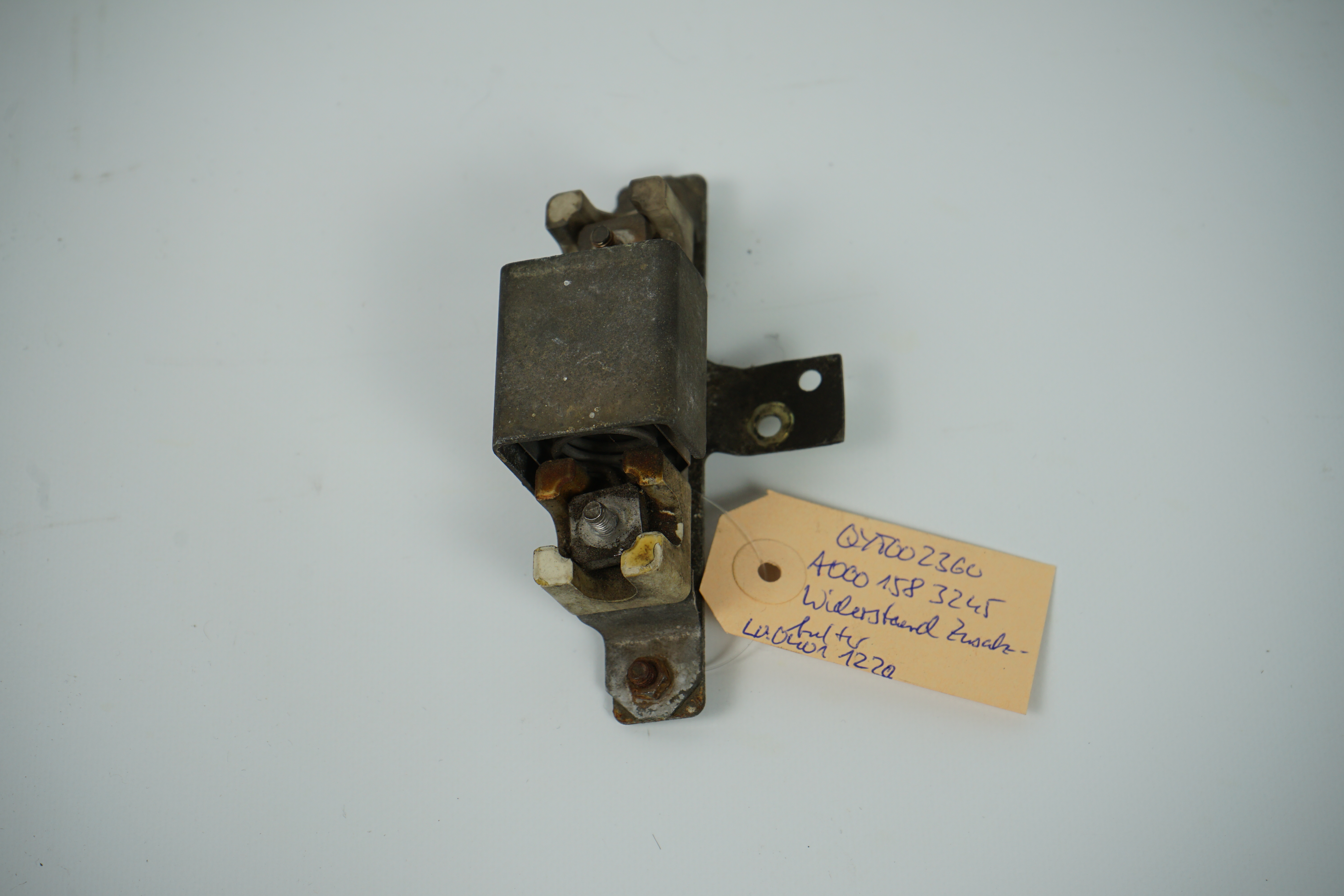 Widerstand Zusatzlüfter Mercedes-Benz A124 C124 S124 W124 C126 W126 R129 W201 W463 Widerstand Gebläse A0001583545 A0001583245