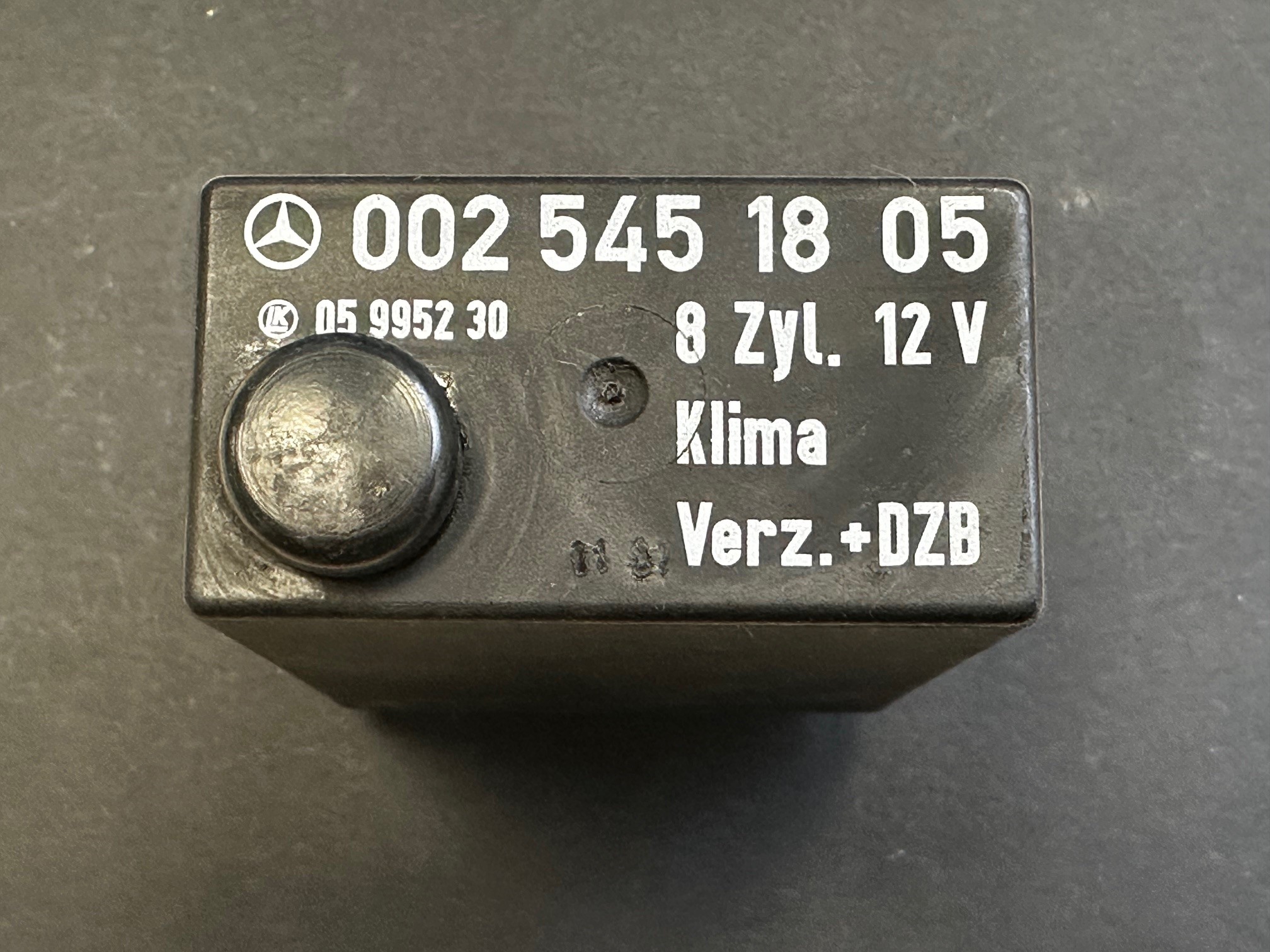 Relais Klima Verz.+ DZB Mercedes-Benz C107 SLC R107SL C126 SEC W126 W463 G-Modell Relais Kältekompressor A0025451805 "LK" 05995230 "S" 898408