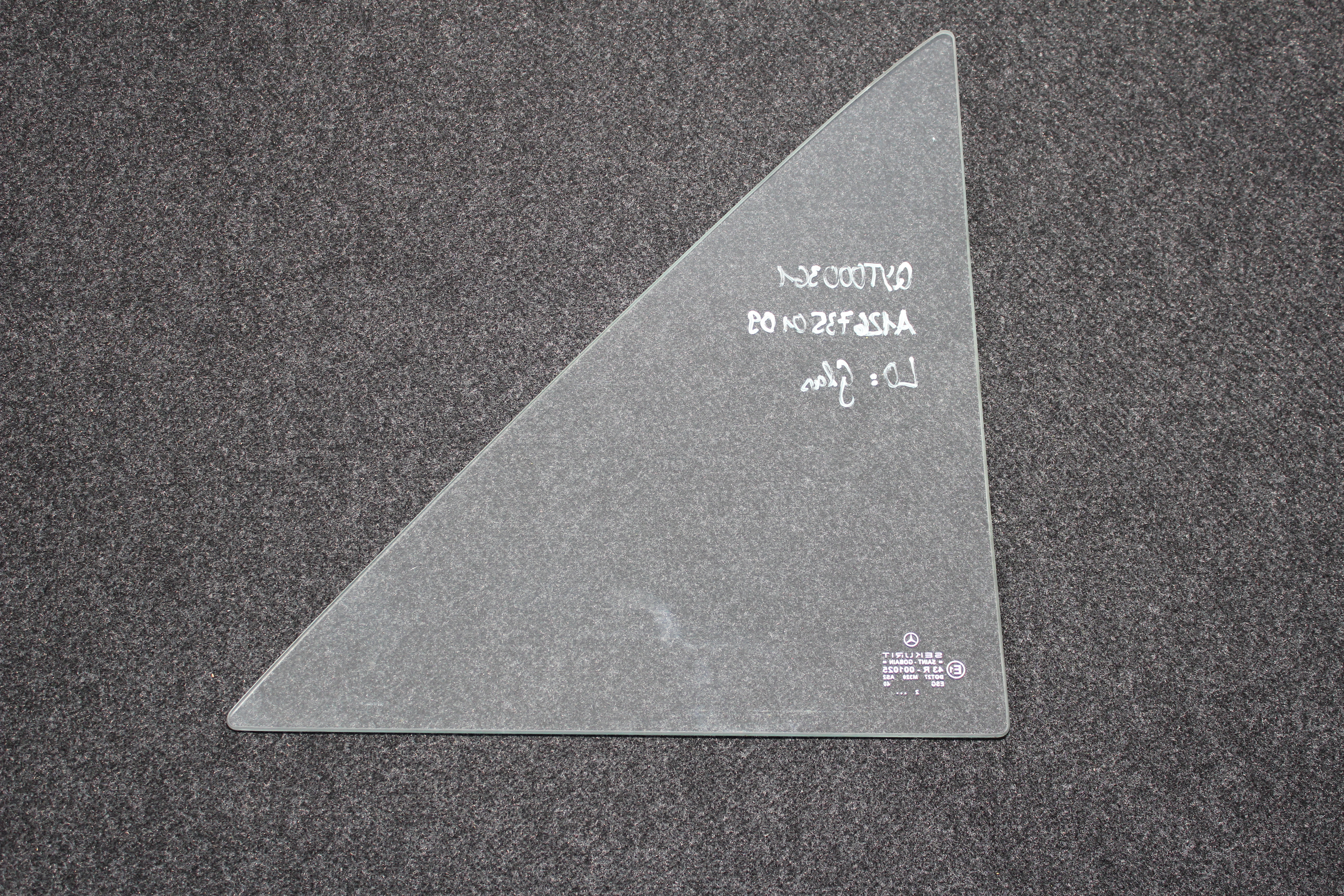 Glasscheibe W126 280S - 560SE Dreieckscheibe Fondtür links A1267350109