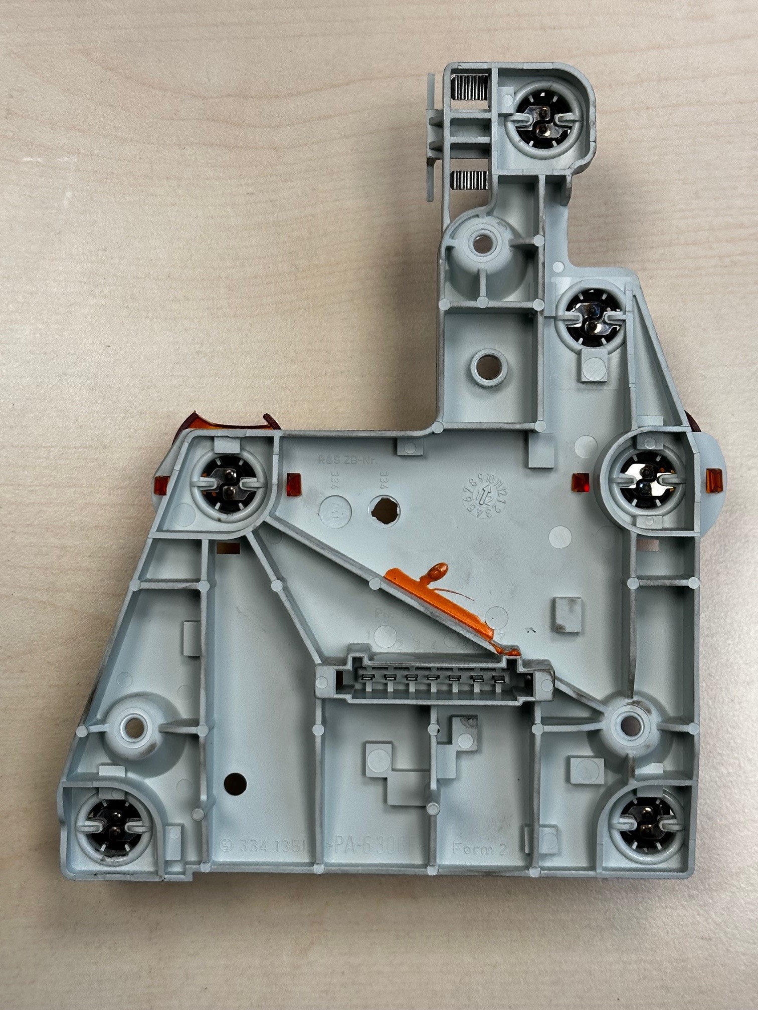 Lampenträger Heckleuchte links Mercedes-Benz W211 Limousine Classic Elegance Lampeneinsatz Schlussleuchte rechts A2118200177