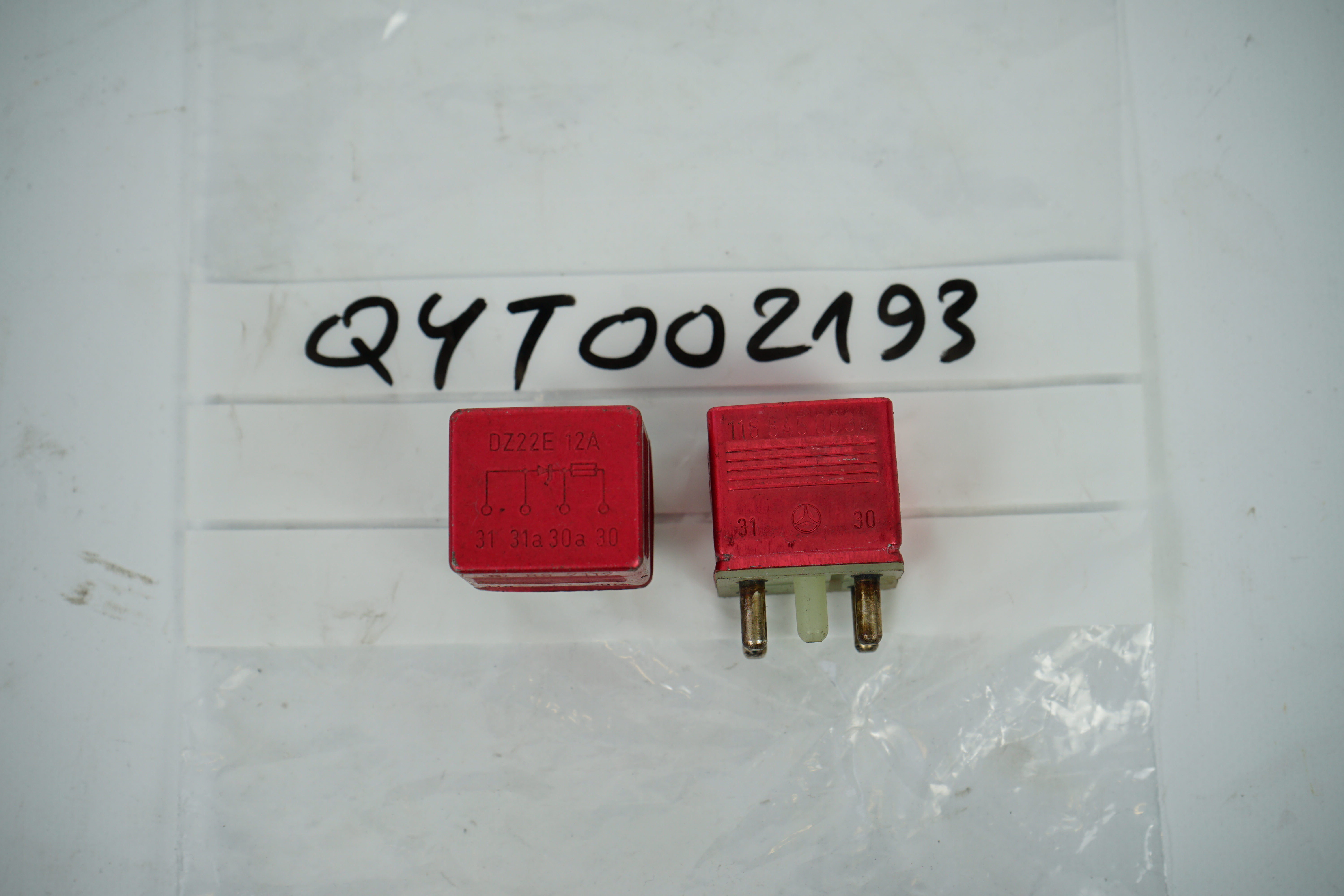 Relais ÜSR ABS Mercedes-Benz R107 C107 W116 C123 S123 W123 C126SEC W126SE SEL Relais Überspannungsschutz Antiblockiersystem A1165450034