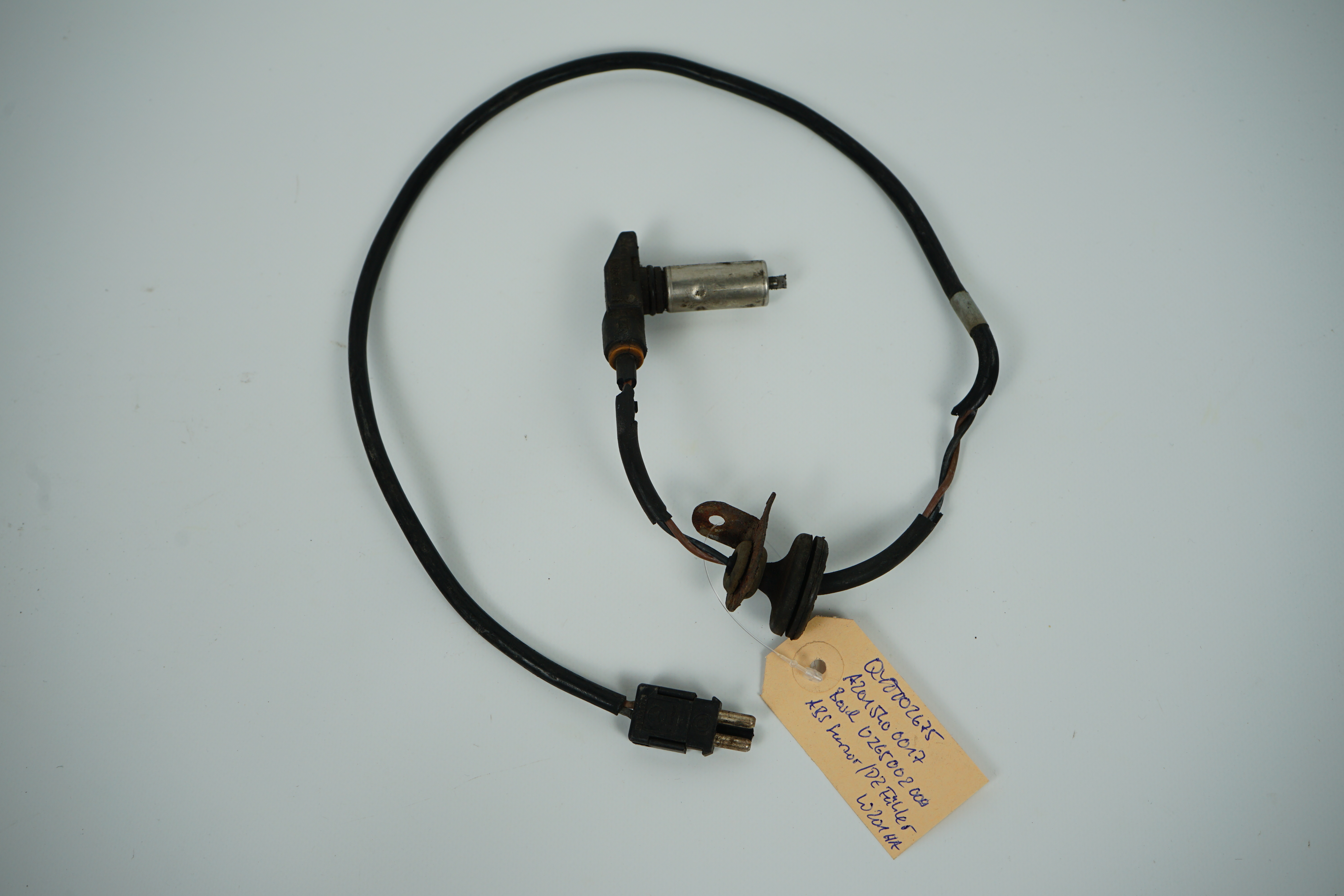  Drehzahlsensor Mercedes-Benz W201 Abs-Sensor/ Fühler HA A2015400017