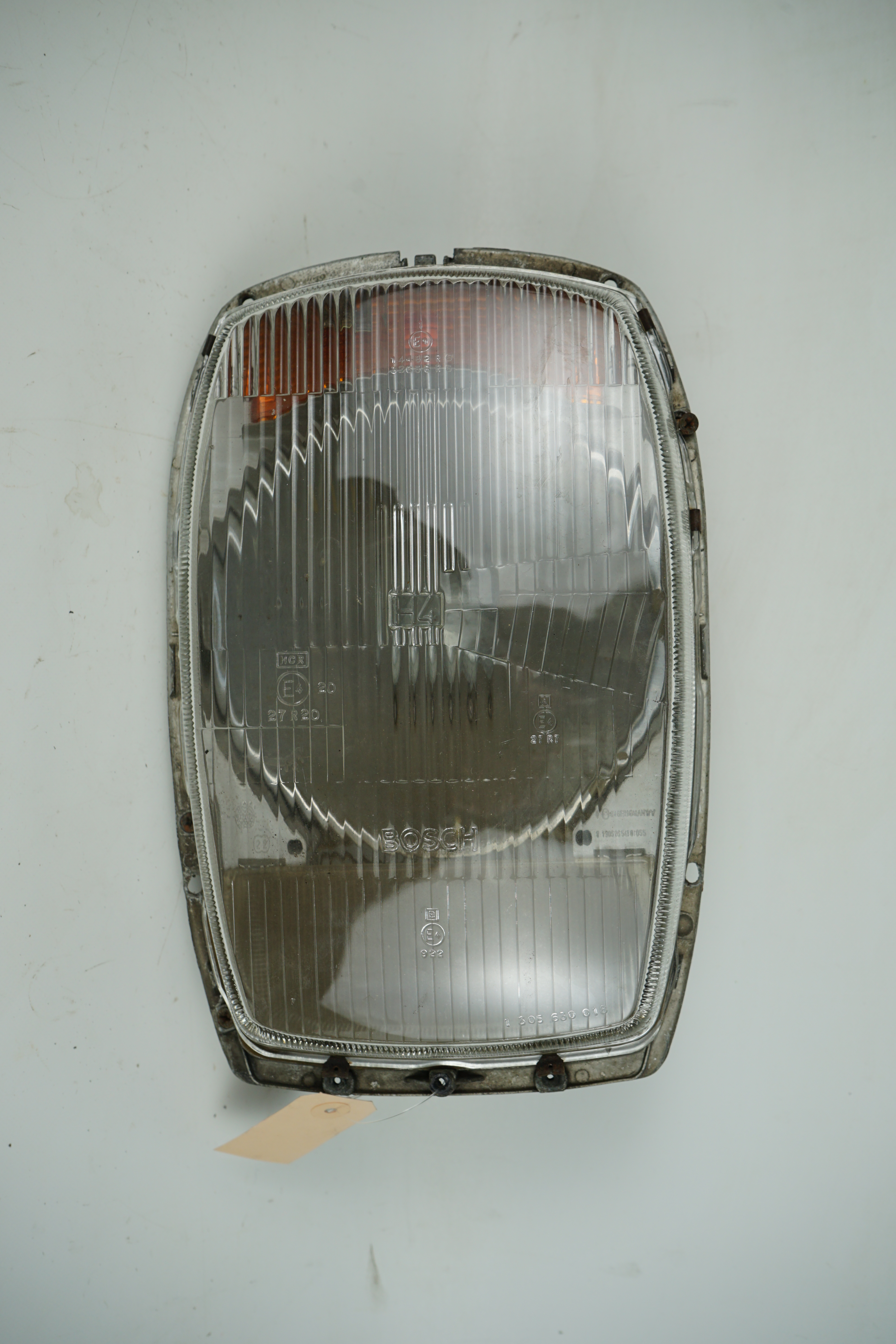 Leuchteinheit komplett Bosch Mercedes-Benz W114 W115 /8 Strich acht Coupe Limousine Hauptscheinwerfer A1158206361 A1158200261 A1158205161  Bosch 1305320131 Streuscheibe 01305630018