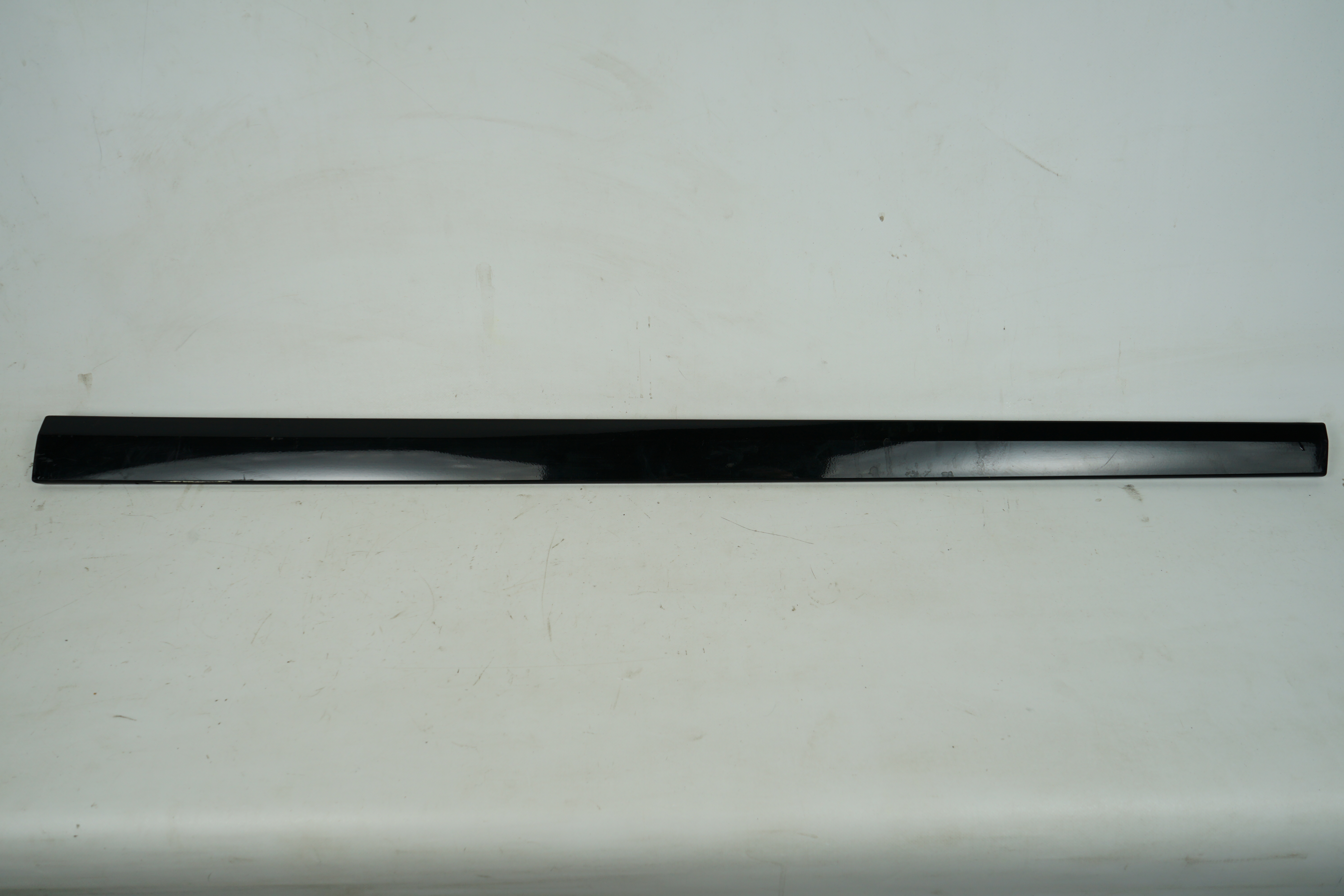 Leiste Fahrertür rechts Mitte lackschwarz Mercedes-Benz S211 T-Modell W211 Limousine 1.Serie CLASSIC Beifahrerseite A2116901062 9040
