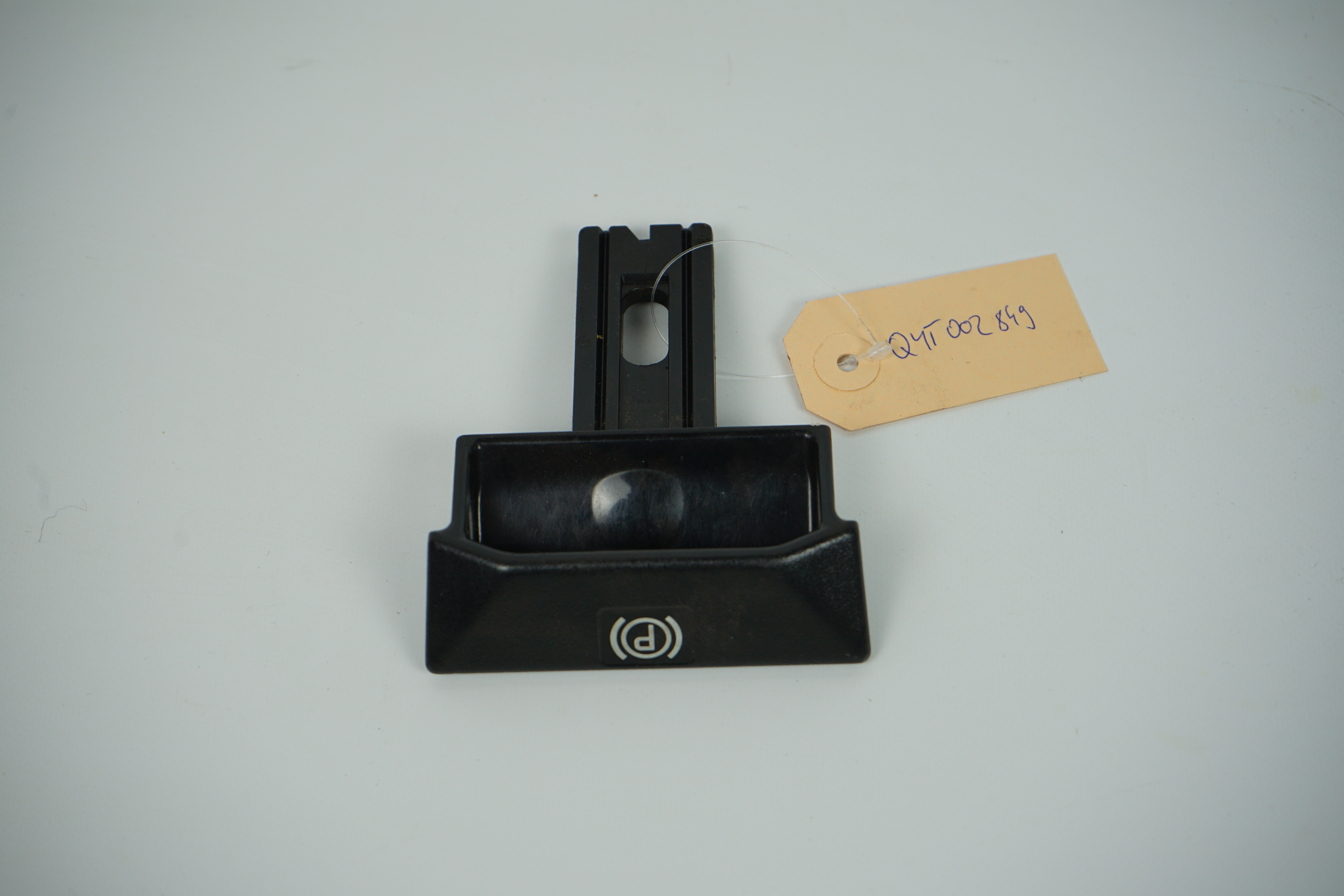 Griff Feststellbremse A1244270320