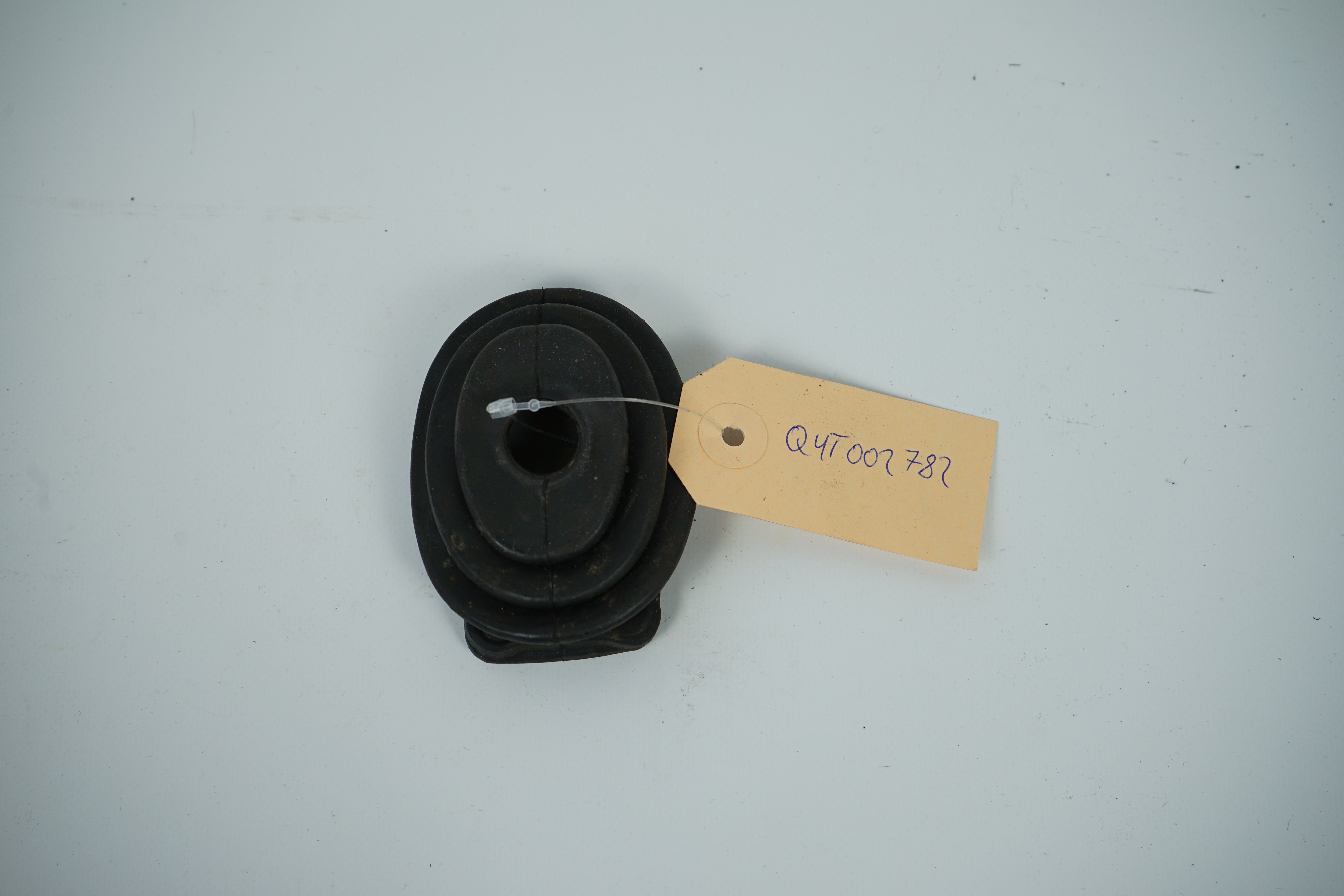 Manschette für diverse Mercedes-Benz Fahrzeuge Manschette Mittelschaltung für Automatik Getriebe A1232670597 A1152670597