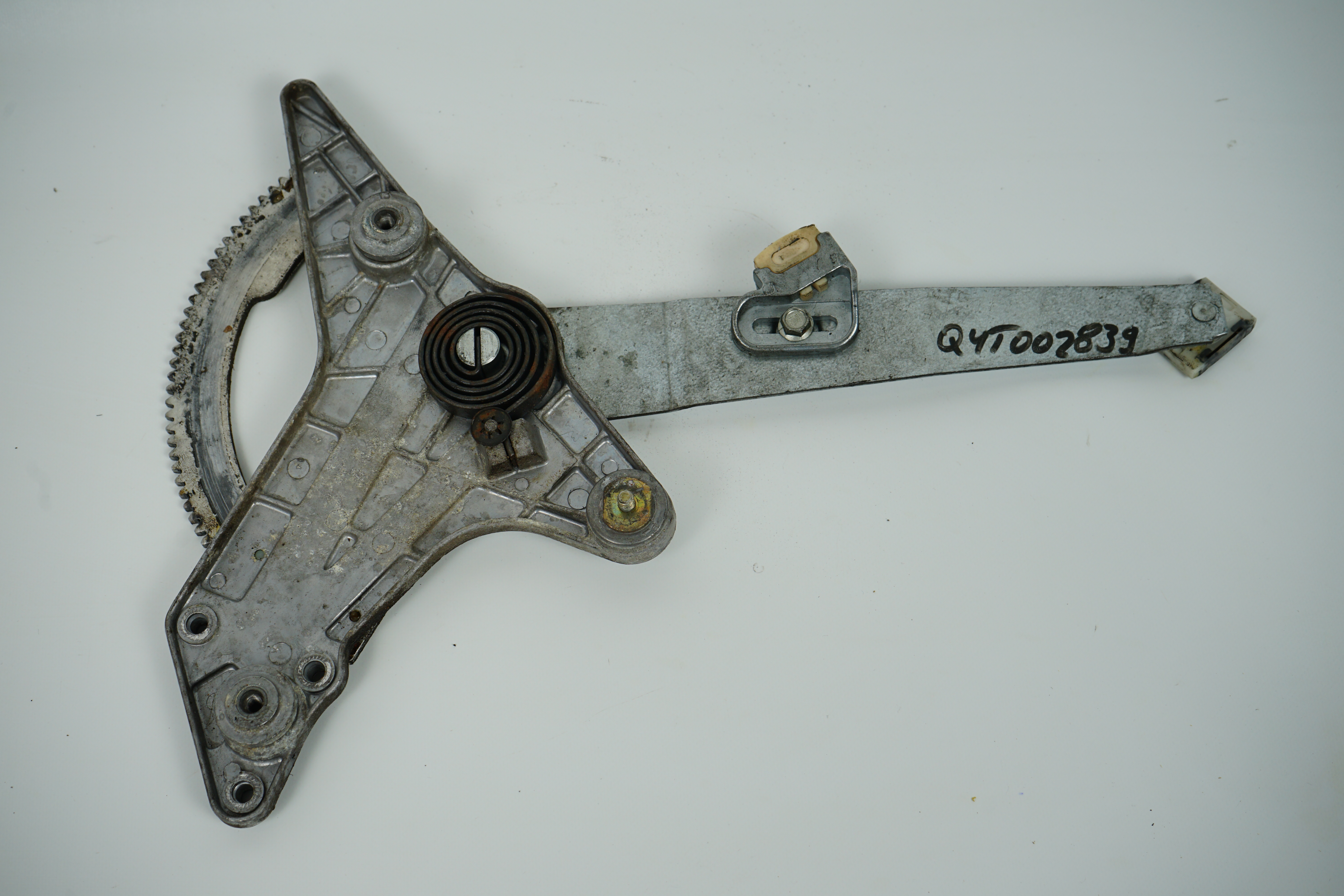 Fensterheber ohne Motor A1267301046