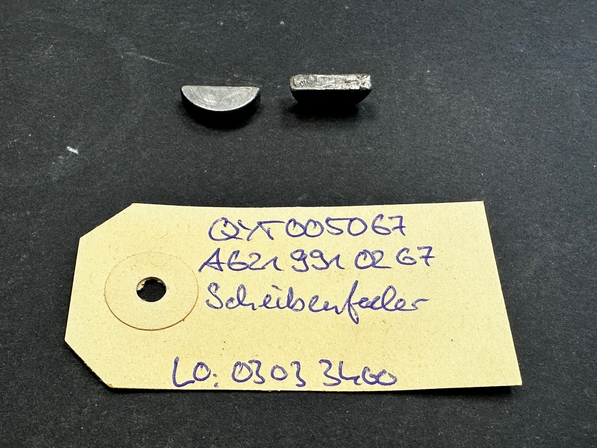 Scheibenfeder Nockenwellenrad Mercedes-Benz M102 M110 M114 M115 M116 M117 M130 M180/ OM615 OM616 OM617 OM621 A6219910267 A6219970267 N006888004007