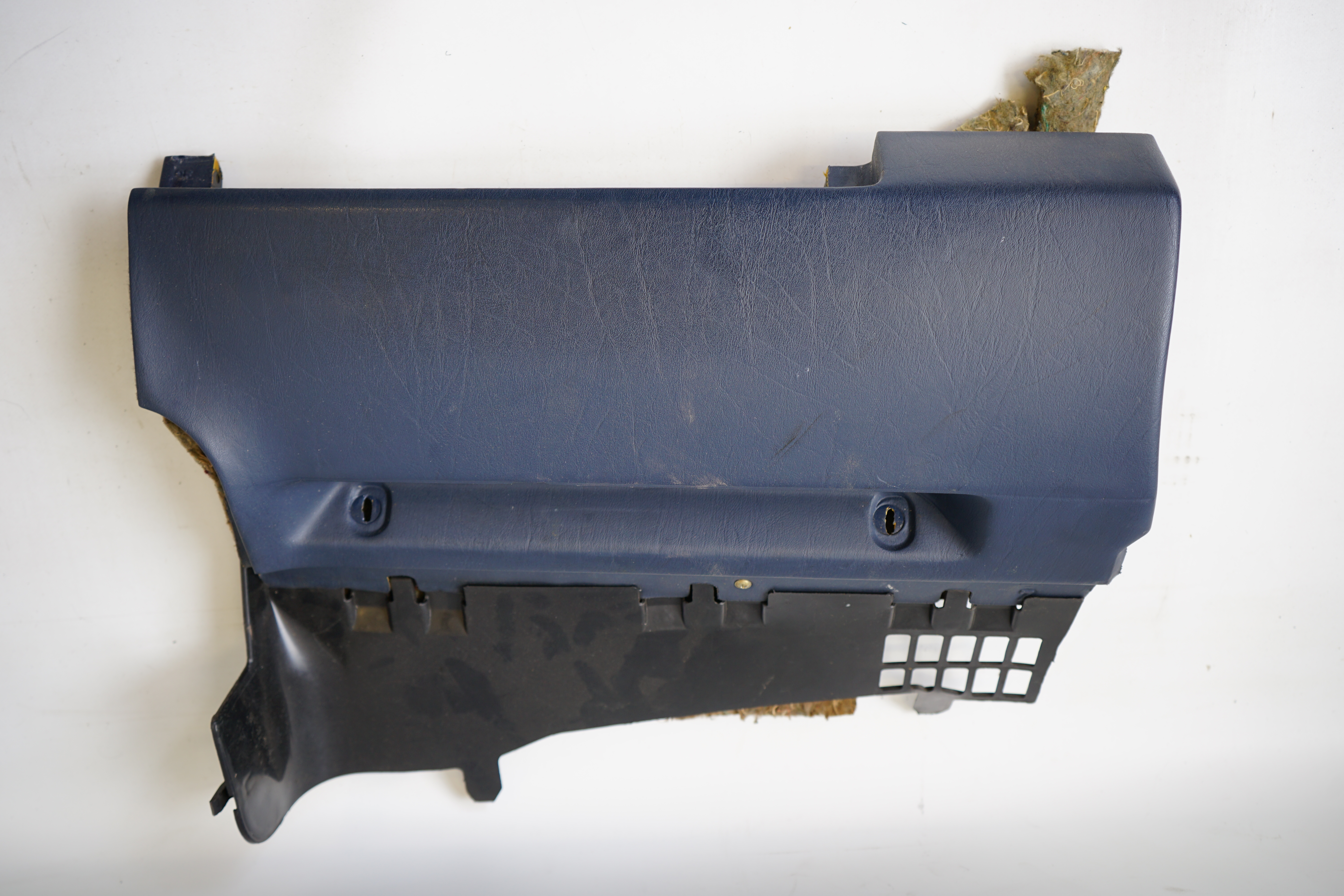 Verkleidung unter Instrumententafel rechts A124 C124 S124 W124 E-Klasse Coupé Armaturenbrett mit Beifahrerairbag A1246808287 5070 blau