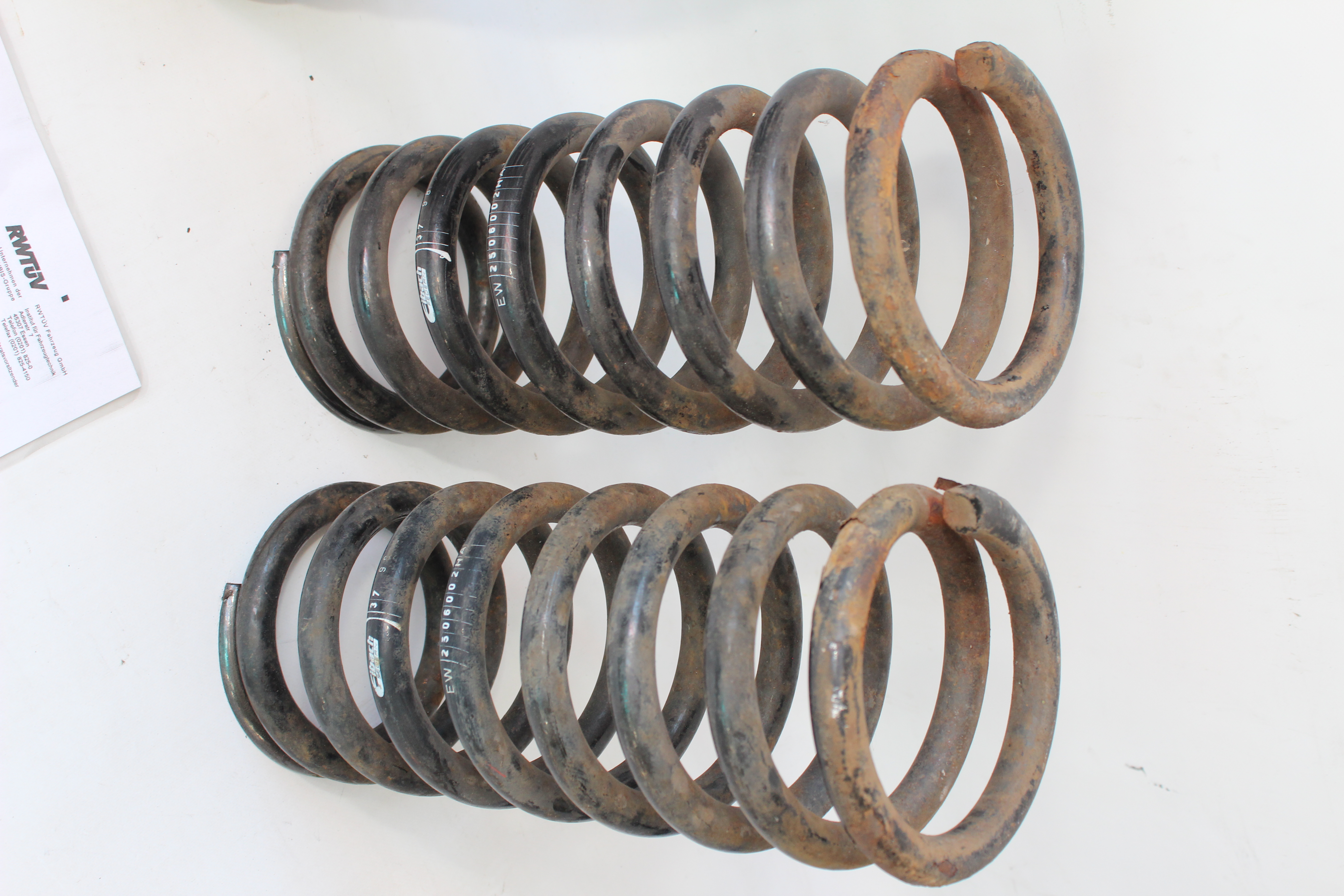 EIBACH Tieferlegungsfedern HA Schraubenfeder 30mm Hinterachse Mercedes-Benz W126 EW2506002 HA 