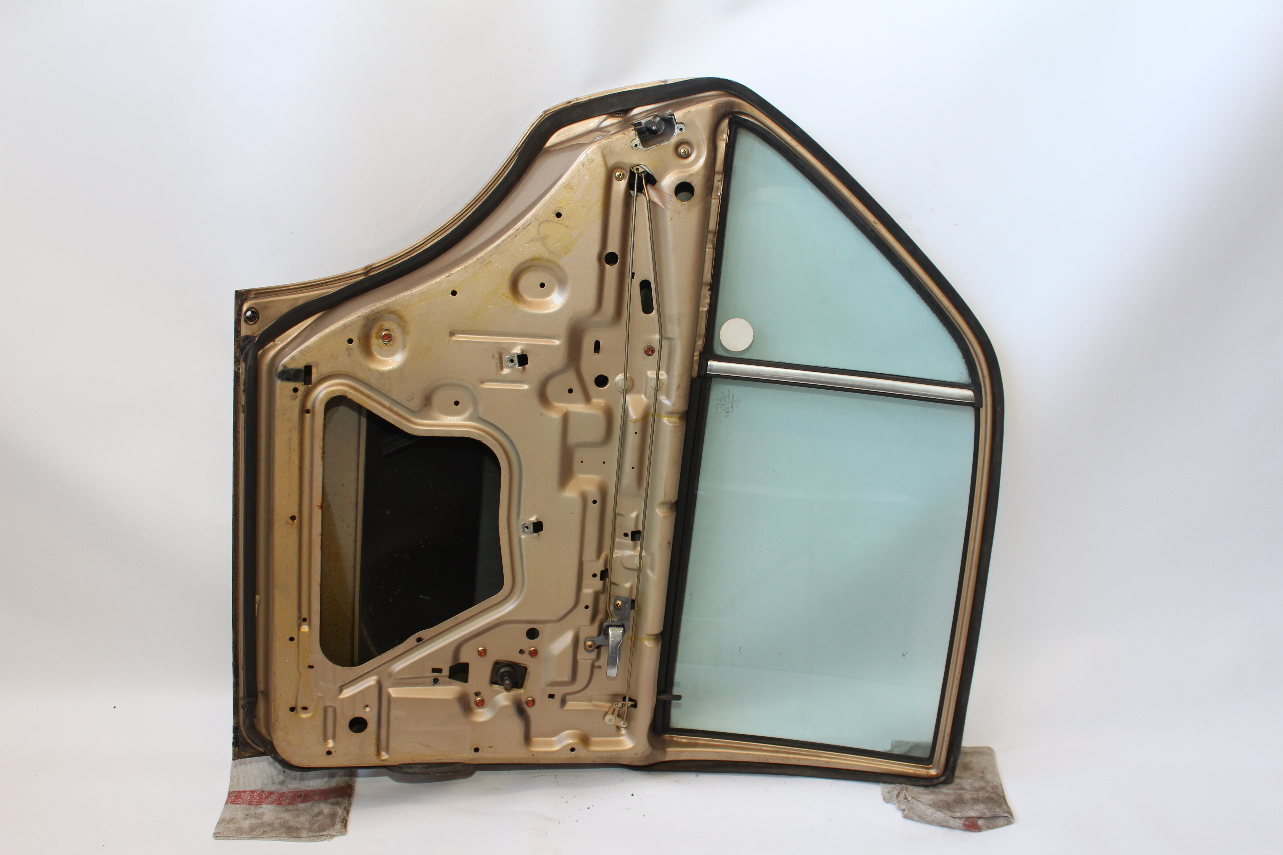 Fondtür links W123 Limousine Tür hinten links A1237300705 champagner 473