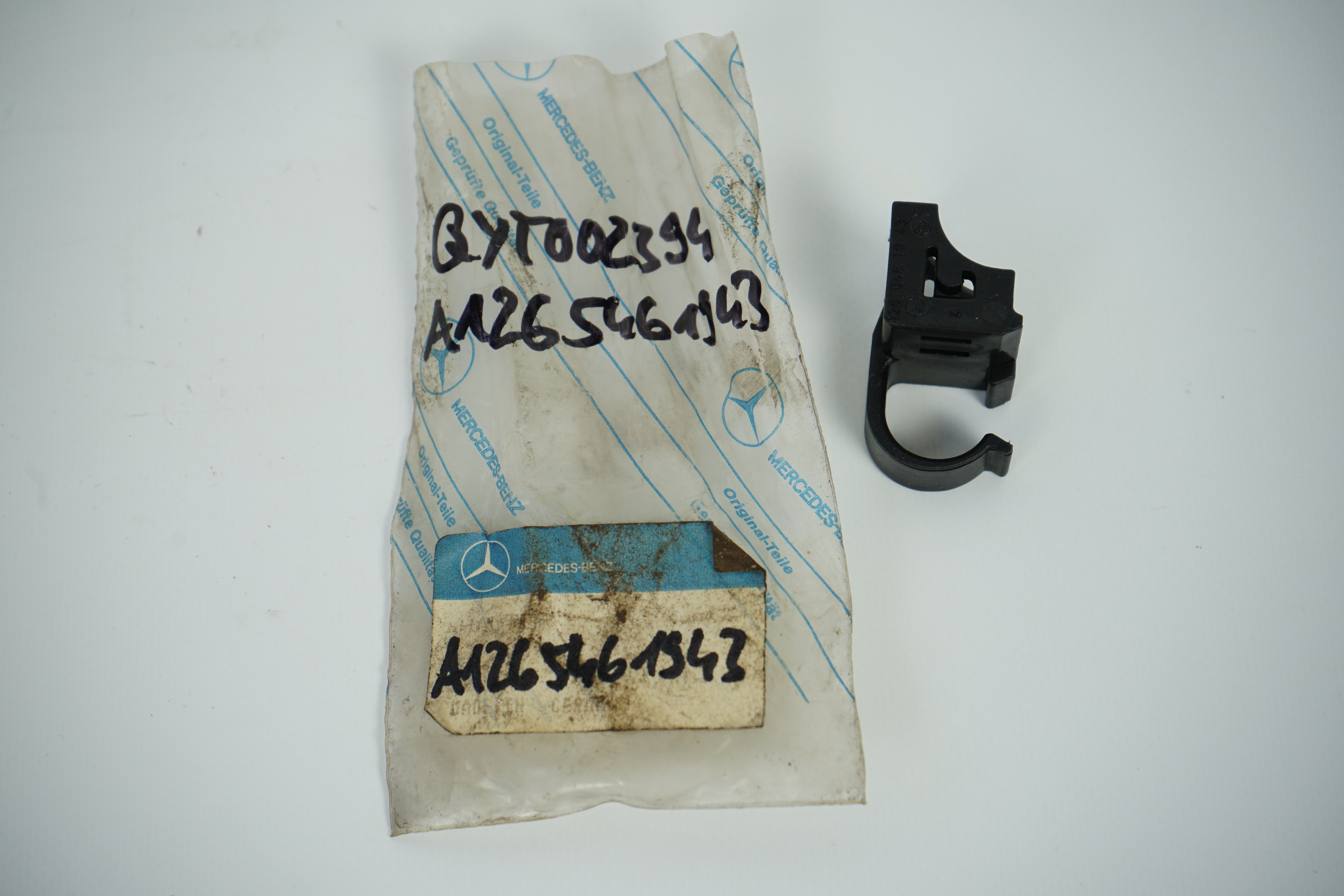 Halter Leitungssatz an Getriebe Neu! Mercedes-Benz C126 SEC Coupé W126 S SE SEL Limousine Rückleuchte Heckleuchte Beifahrerseite A1265461943
