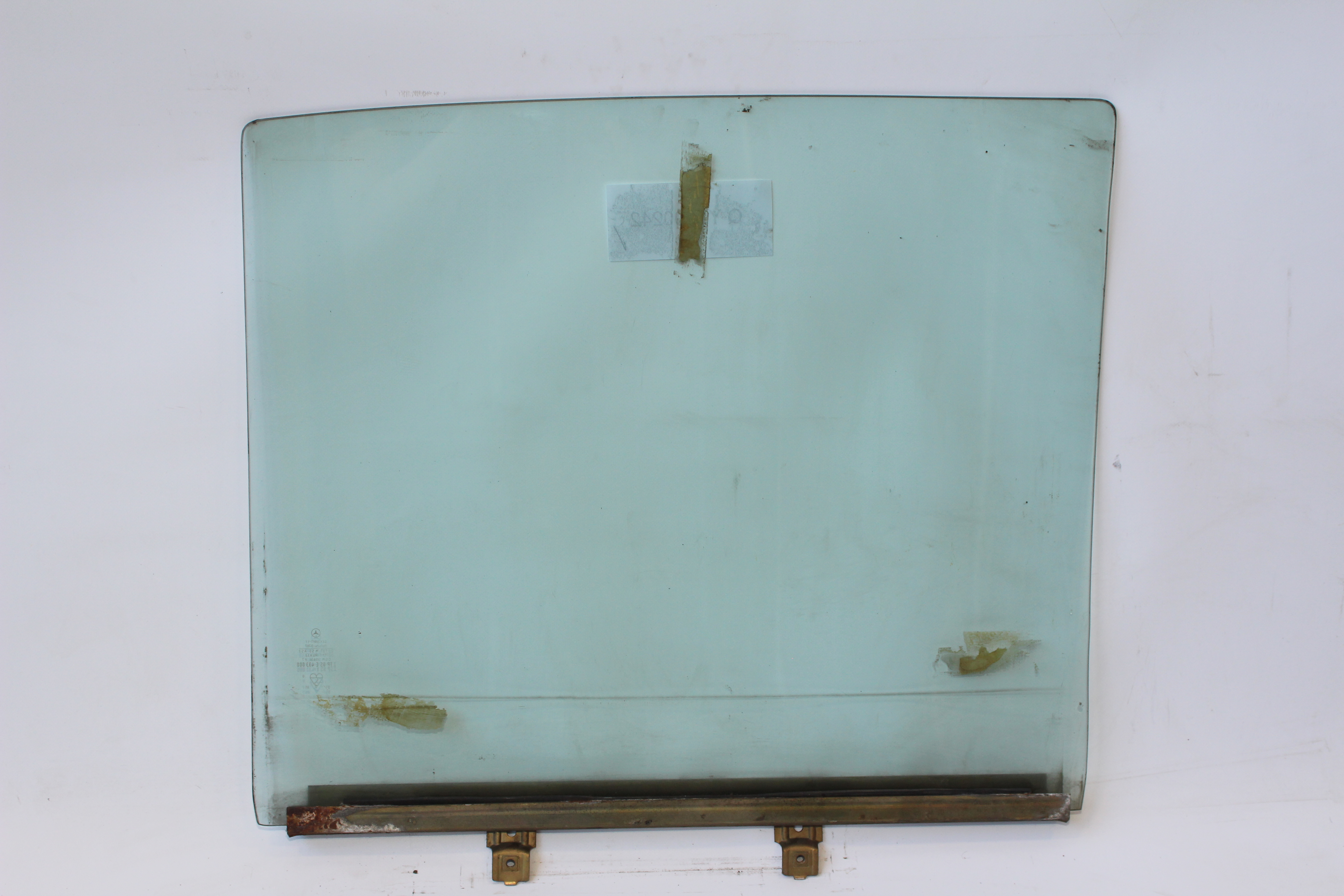 Kurbelfenster grün Tür hinten links Mercedes-Benz W123 Limousine Seitenscheibe Colorverglasung Fahrerseite Fondtür links A1237300318  A1237301118