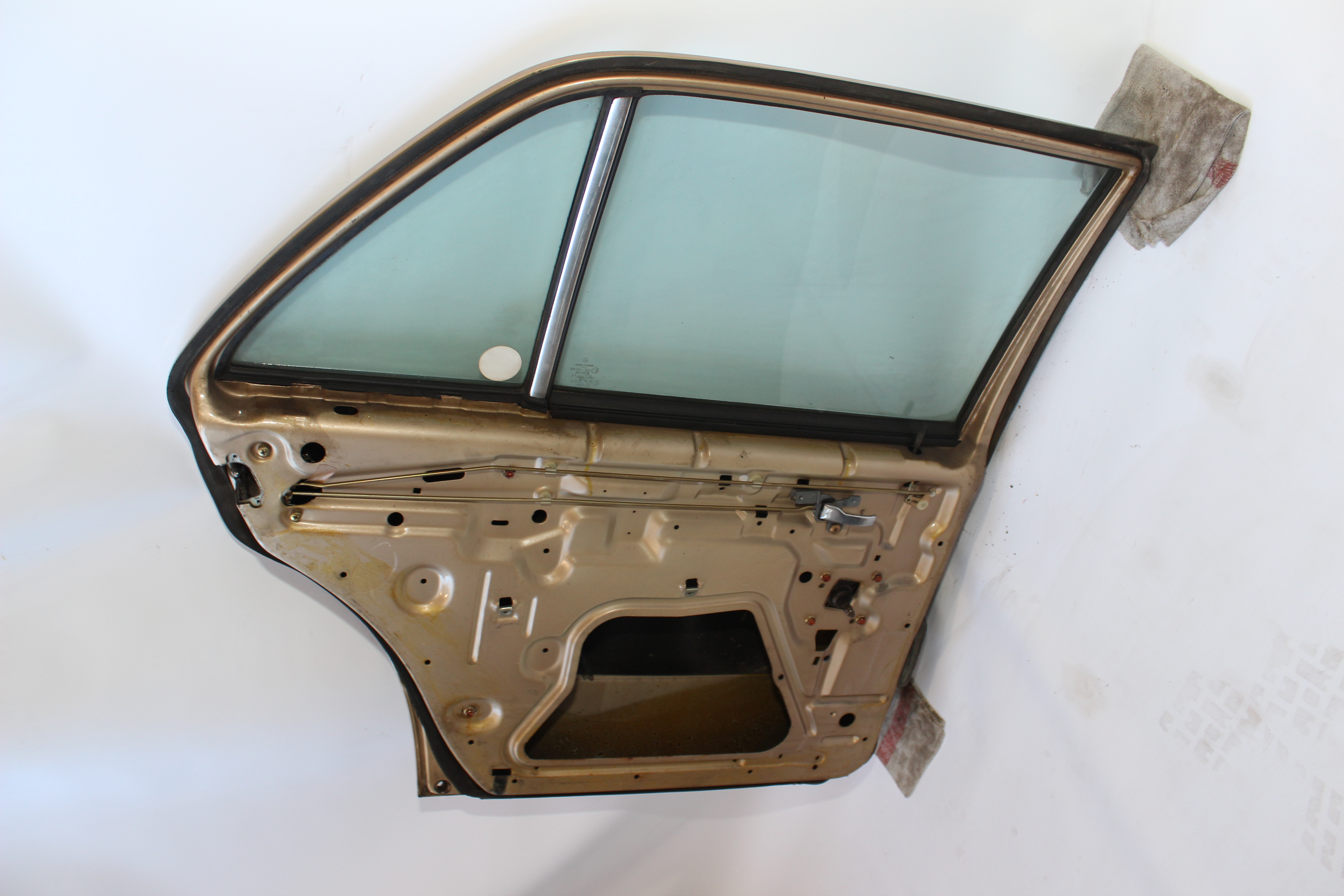 Fondtür links W123 Limousine Tür hinten links A1237300705 champagner 473