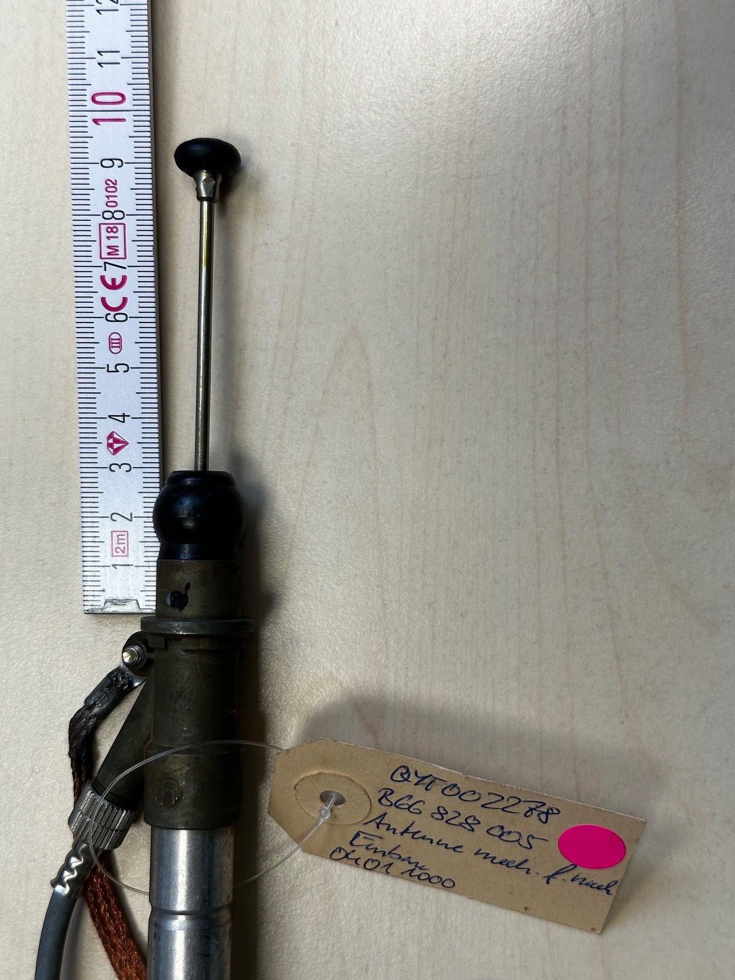 Hirschmann Antenne mechanisch Mercedes-Benz C107 R107 W116 C123 W123 C126 W126 W201 Radioantenne für Heckeinbau Leitung 5m ähnl.HIRSCHMANN AUTA 4000F 419L/ 920 514-011 A1238201075 A1238200975 A0008205175 B66828052 A1268271598 B66828052 NEU!