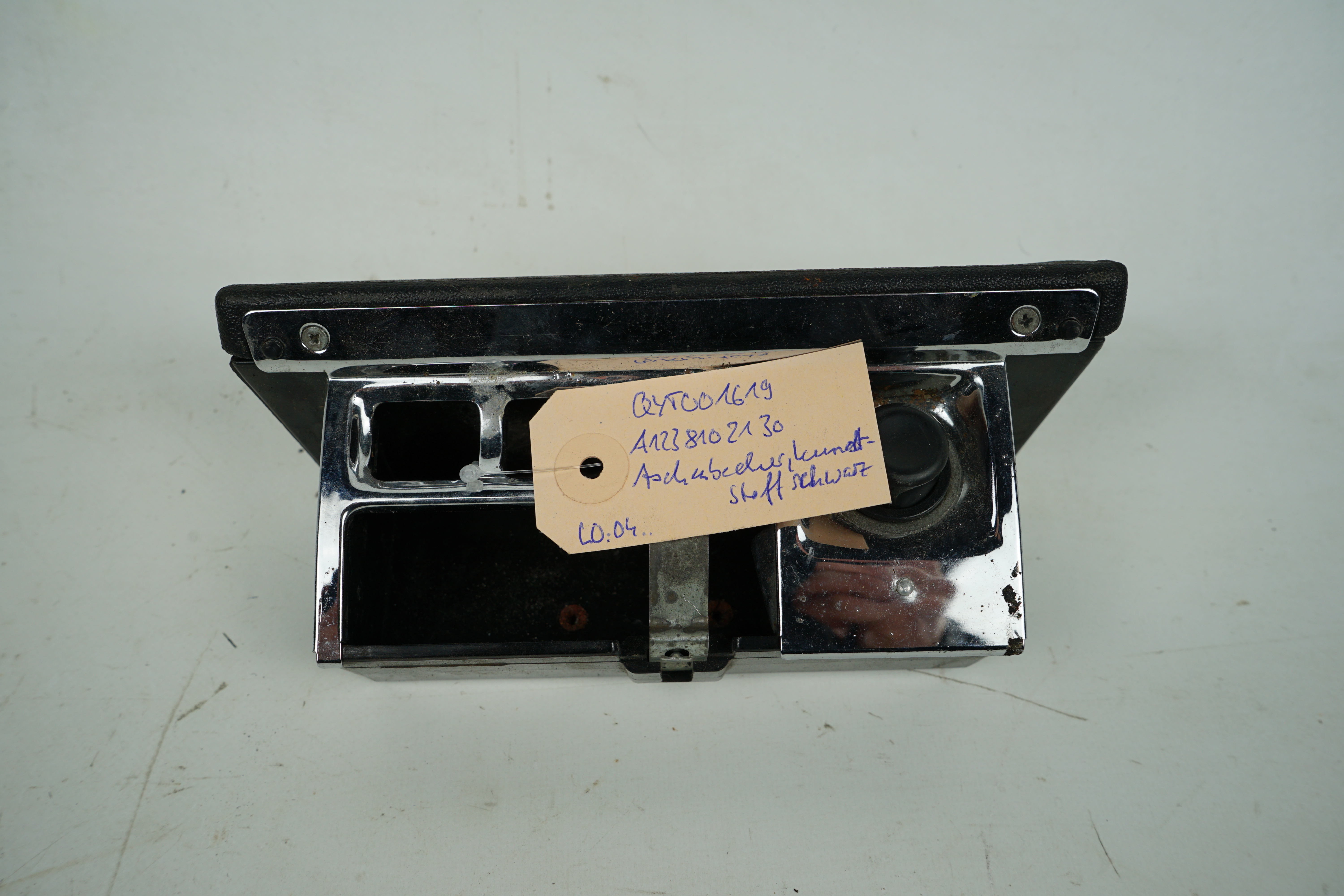 Aschenbecher Vinyl schwarz Mercedes-Benz C123 S123 W123 Ascher Kunststoff schwarz A1238102130