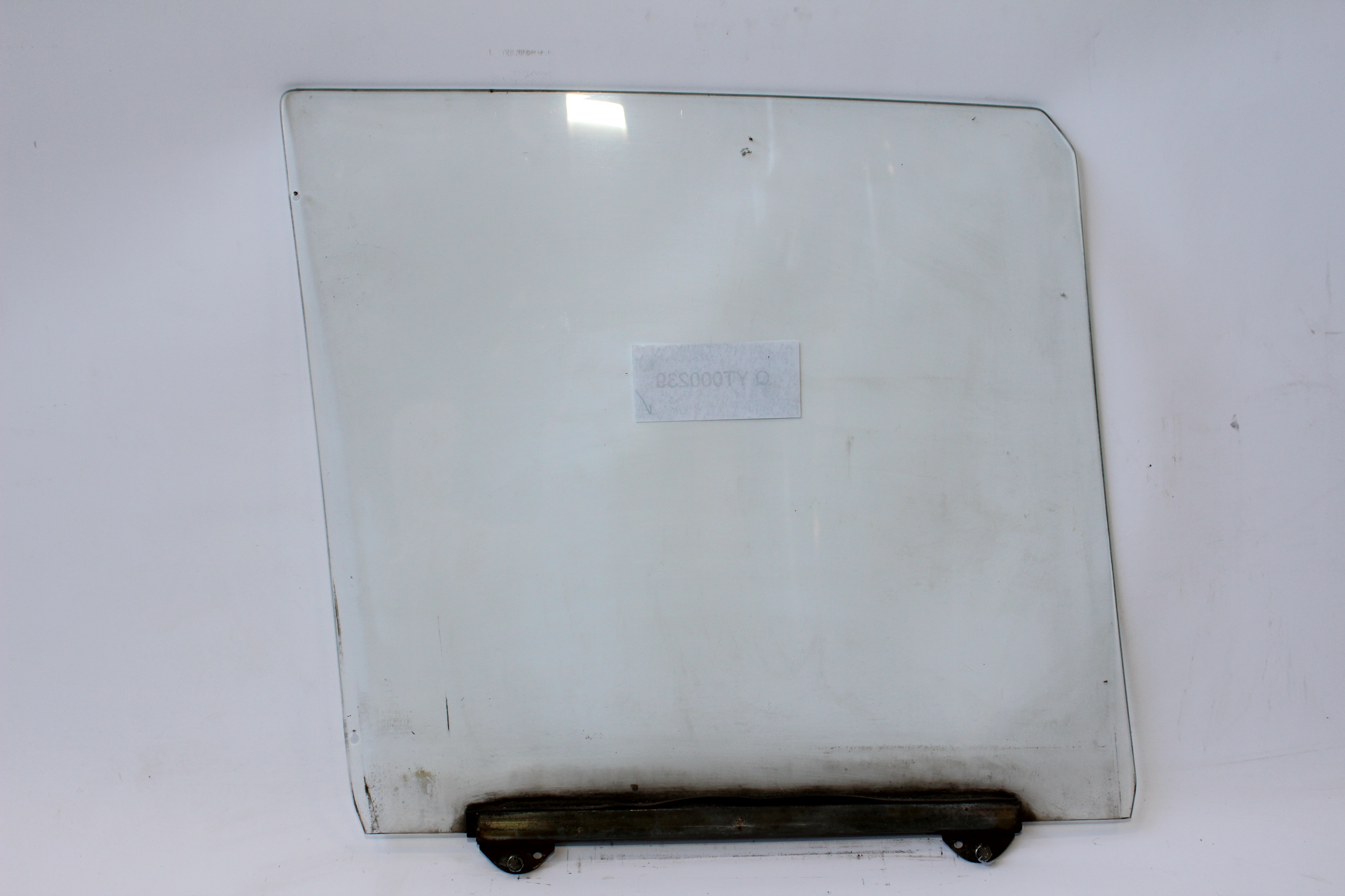 Kurbelfenster klar Seitenscheibe Tür vorn links W114 115 Strich acht /8 1.Serie Seitenscheibe Fahrerseite Fahrertür links A1157201518 A1157250110