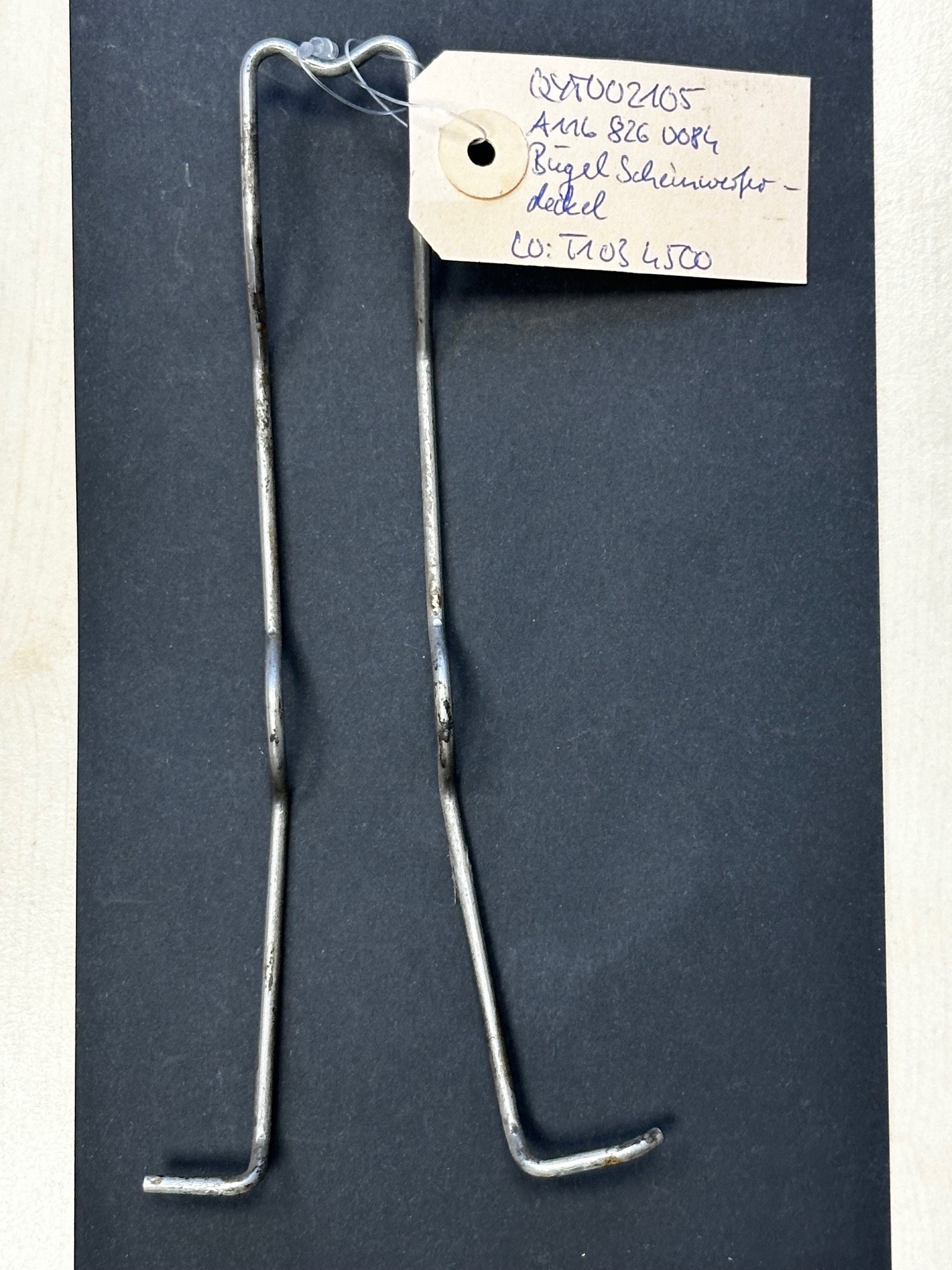 Bügel Mercedes-Benz W116 SL SEL S-Klasse Limousine Bügel für Deckel/ Abdeckung Leuchteinheit A1168260084