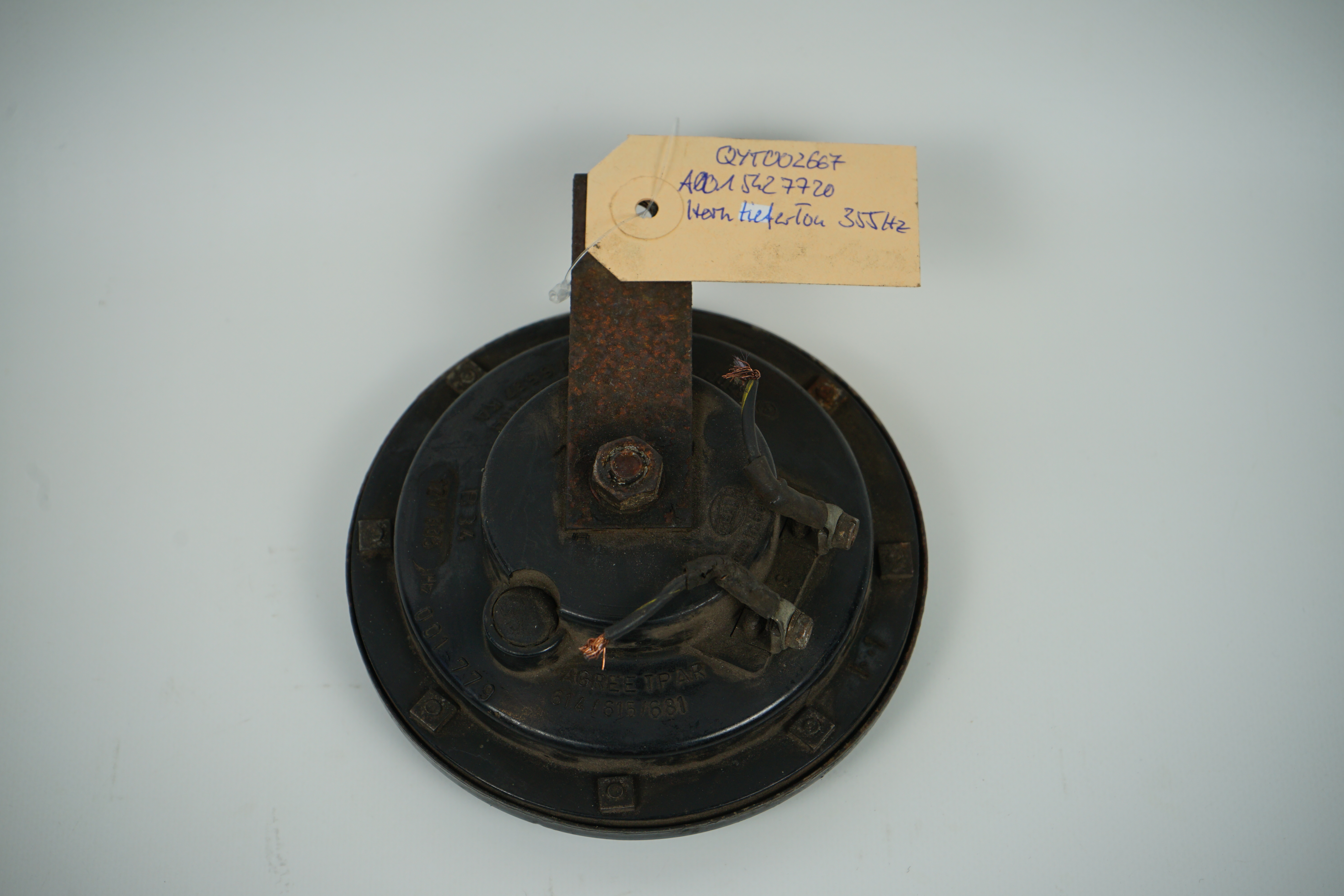  Horn Mercedes-Benz W108 W109 W110 W111 Horn Hupe A0015427720 A0025420920