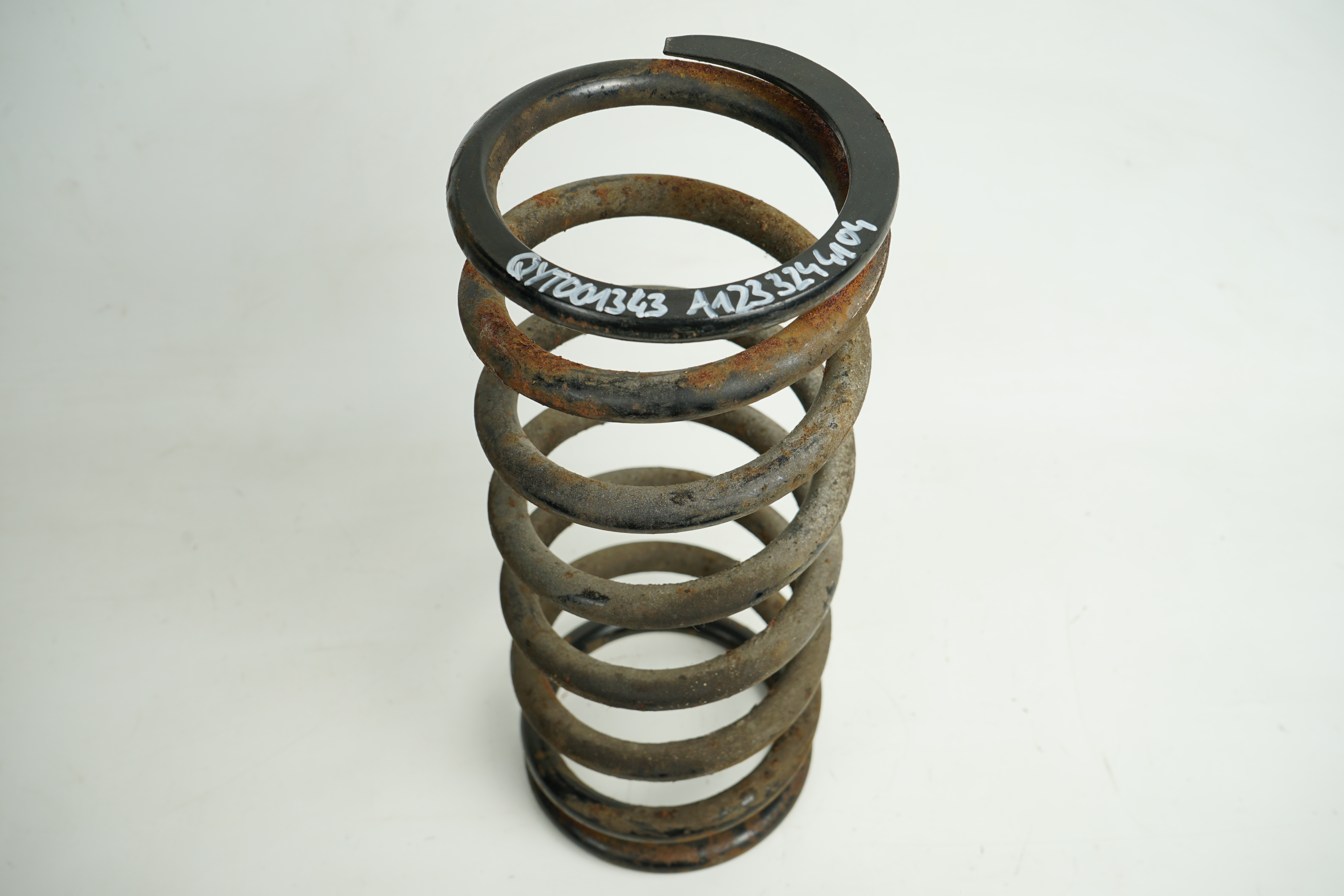 Fahrwerksfeder S123 T-Modell Kombi Fahrwerksfeder HA Hinterachse mit Niveauregulierung A1233244104