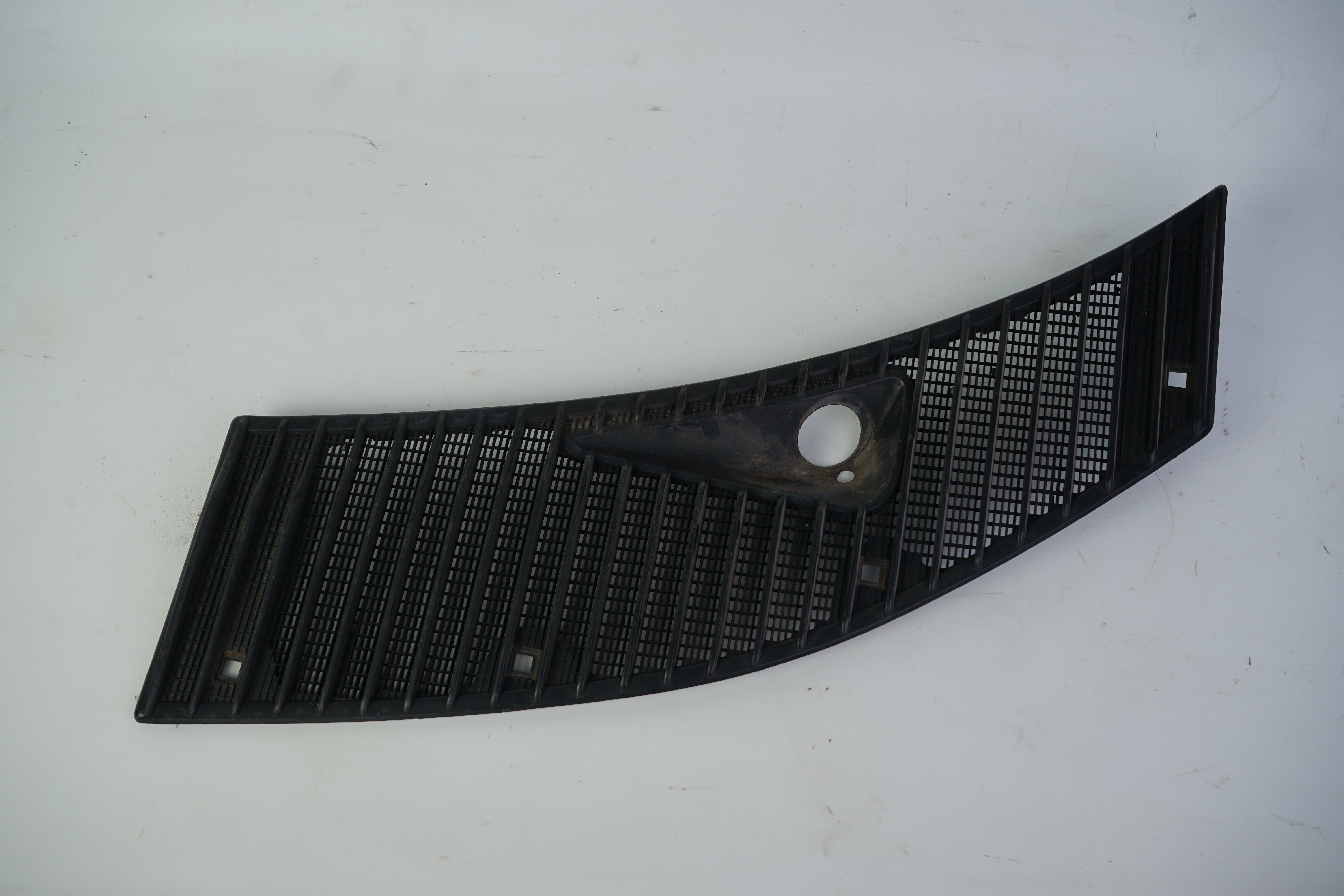 Ziergitter links Lüftungsgitter schwarz Gitter vor Frontscheibe Wasserkasten A1238360165 Heizung-/ Lüftung
