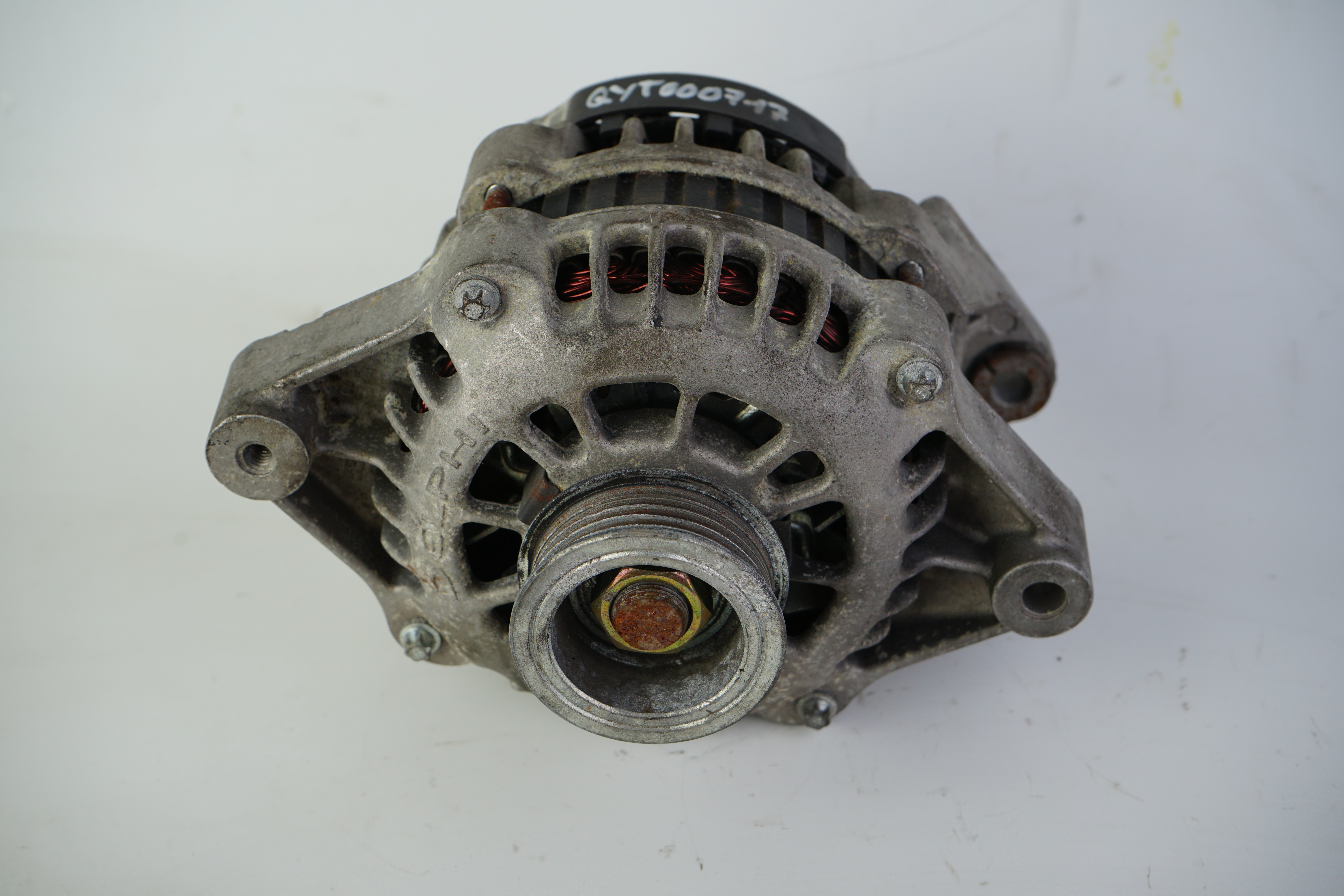 Lichtmaschine OPEL 14V 100Ah Generator 0124415002 Bosch 0986042740 Riemenscheiben-Ø 54 mm 90561971/ 9195753