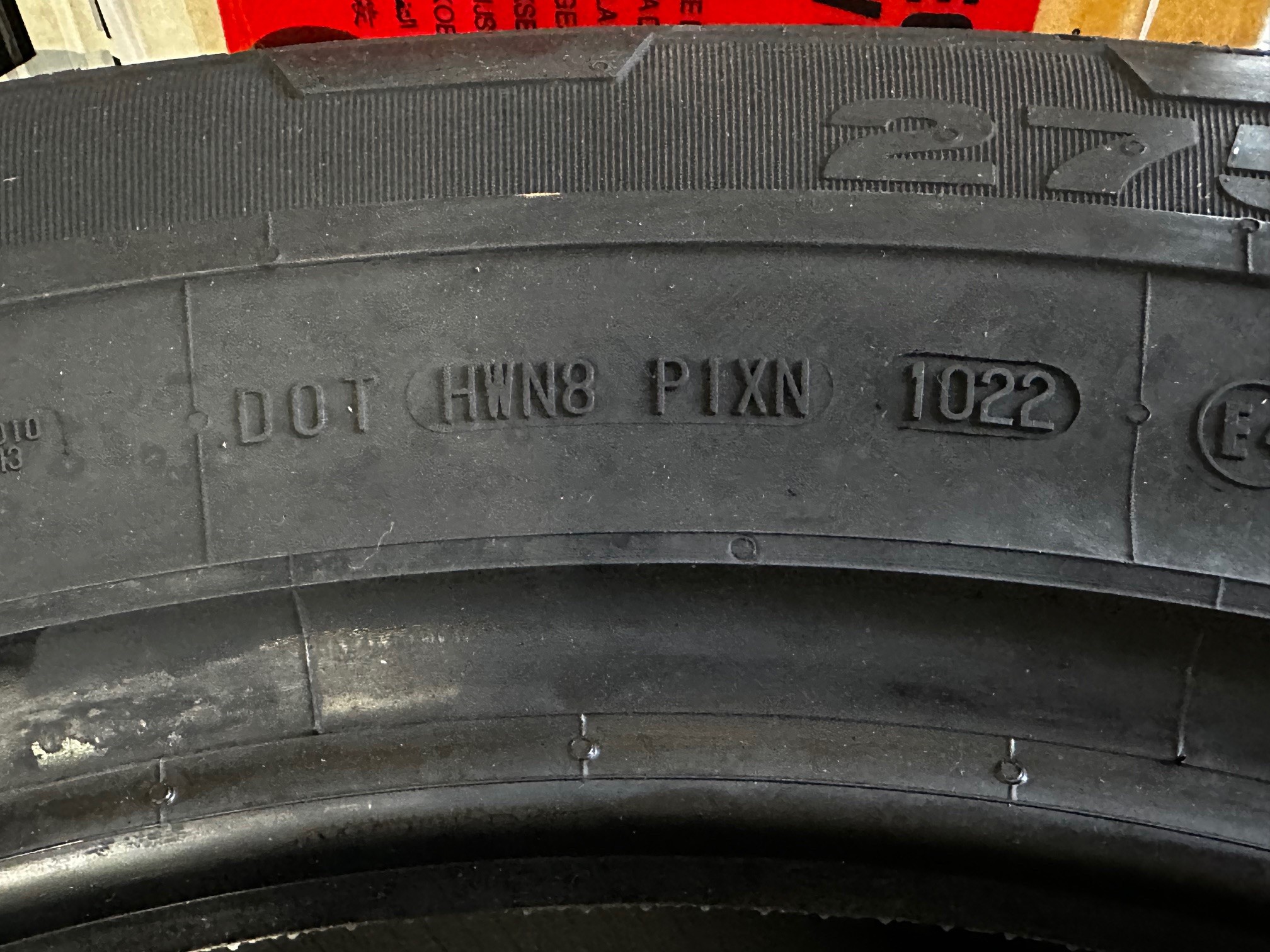 Sommerreifen CONTINENTAL 4x4 Contact 275/55R19 111V M0 FR ML Mercedes-Benz G-Klasse G-Modell W463 GL X164  DOT1022 27555R19 111V FR ML OEM-Kennung M0 Q44002111067A