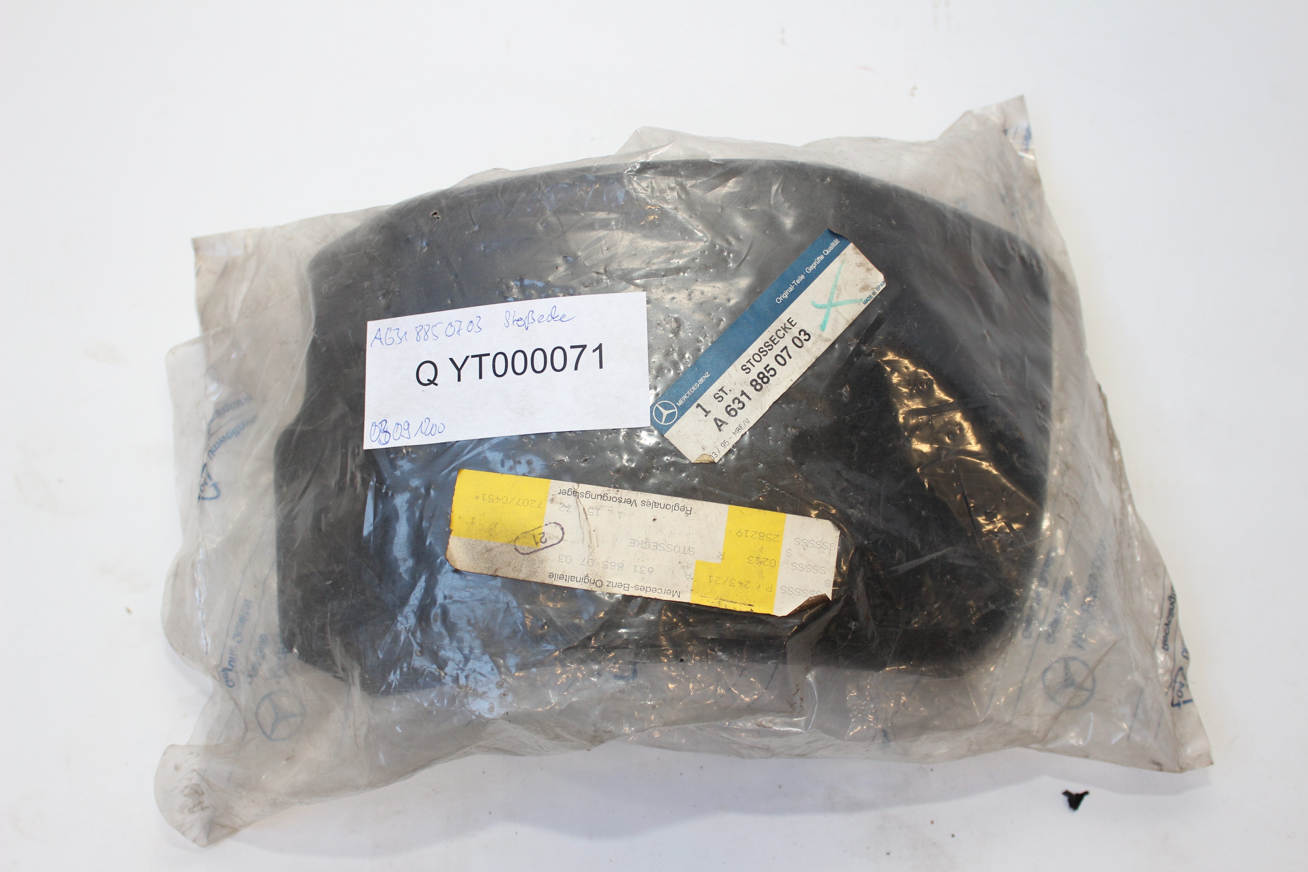 Stossecke hinten rechts Mercedes-Benz MB 100D W631 Bus Kasten Ecke Heckstoßstange A6318850703 nml neu ovp 