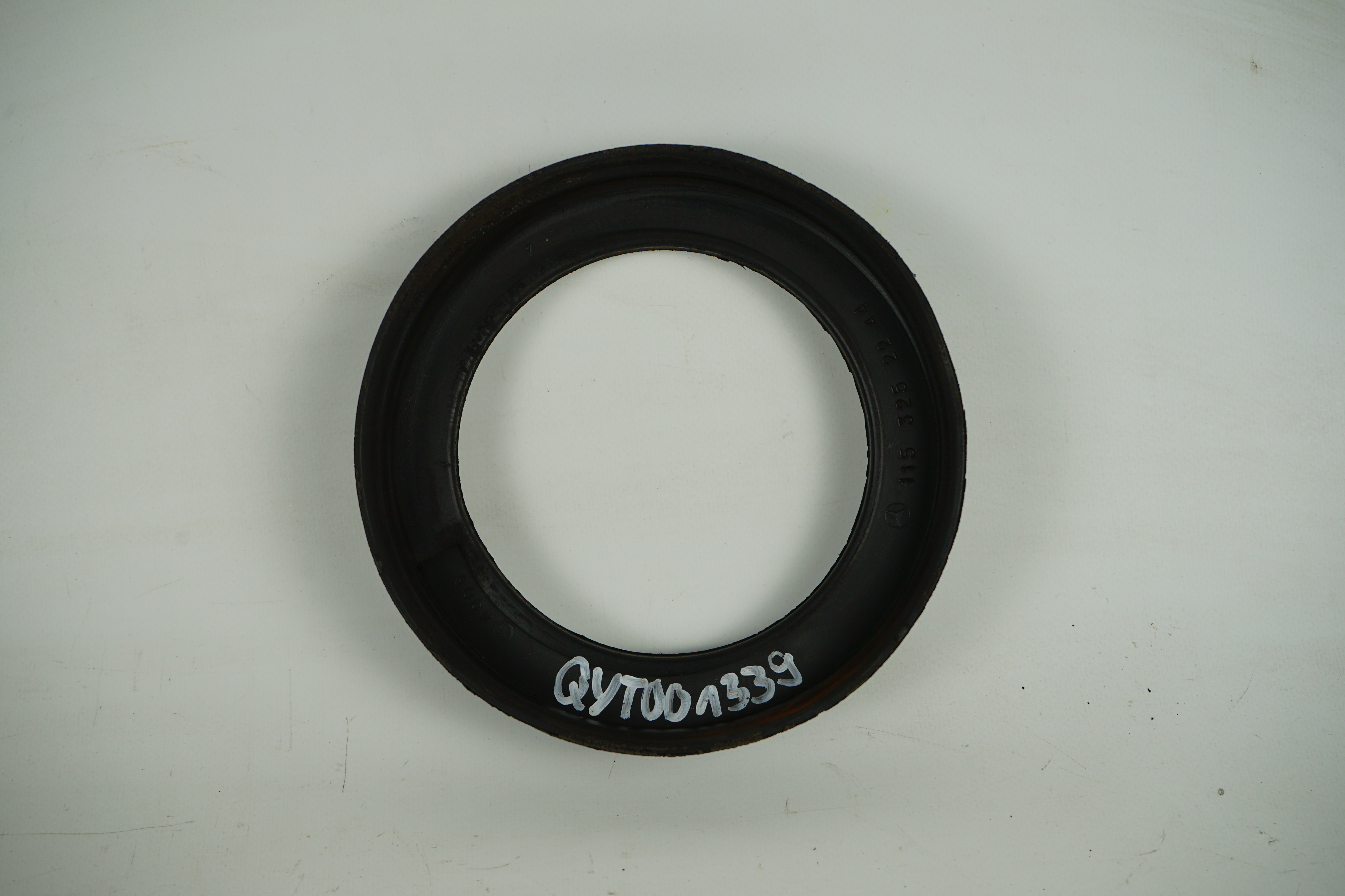 Gummilager Federunterlage C107 R107 W114 W115 W116 W123 W126 Noppenzahl 1 9,5mm Gummiring Fahrwerksfeder HA Hinterachse A1153251544 A1153252244